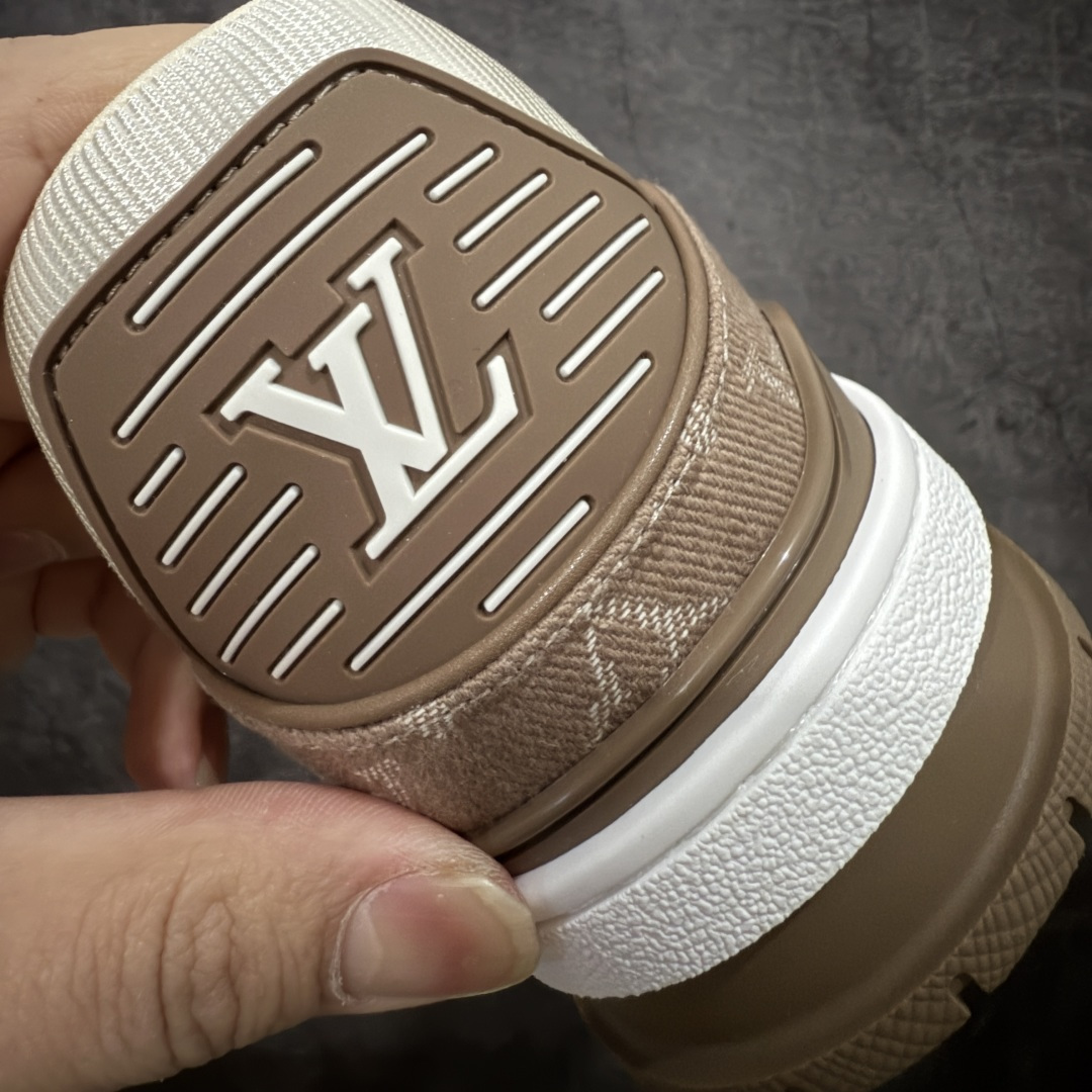 【纯原】 现货当天可取LV Trainer系列高奢运动鞋 白咖啡白粽牛仔新款芯片顶级 潮人必备单品同步Z