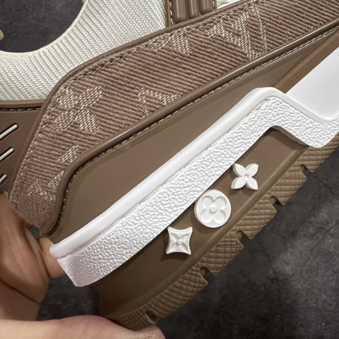 【纯原】 现货当天可取LV Trainer系列高奢运动鞋 白咖啡白粽牛仔新款芯片顶级 潮人必备单品同步Z