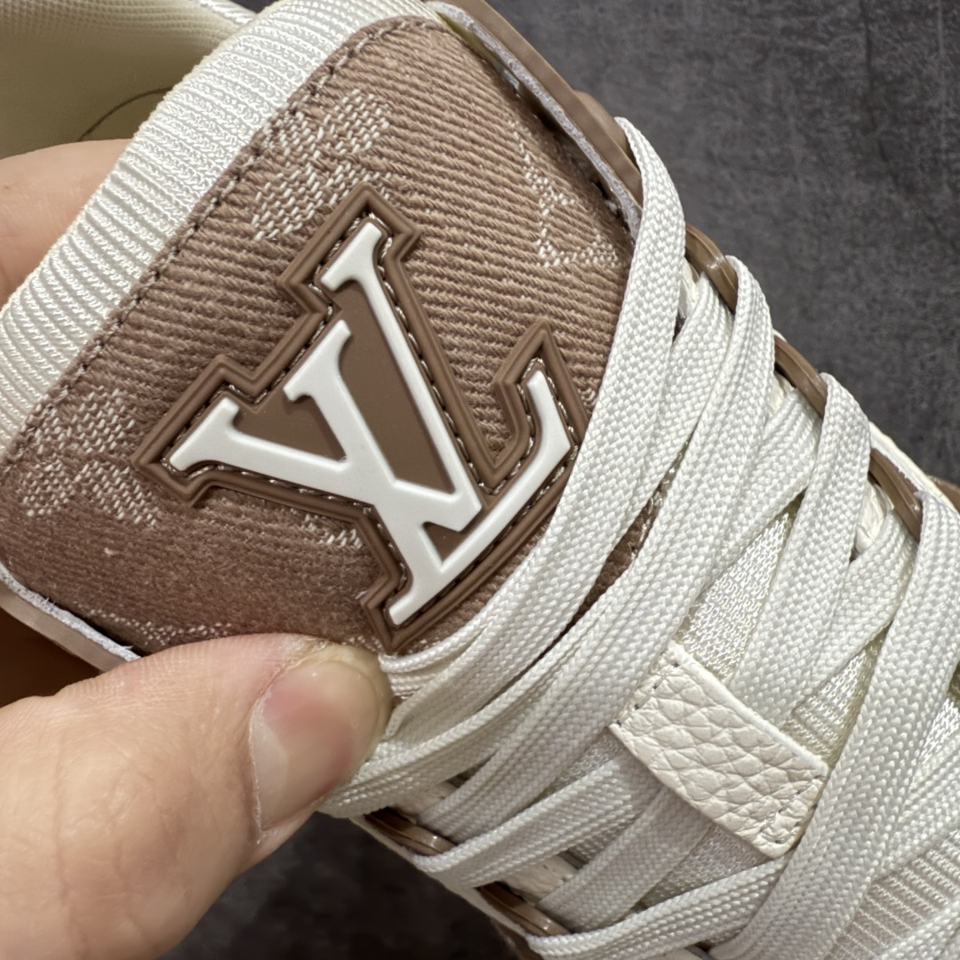 【纯原】 现货当天可取LV Trainer系列高奢运动鞋 白咖啡白粽牛仔新款芯片顶级 潮人必备单品同步Z