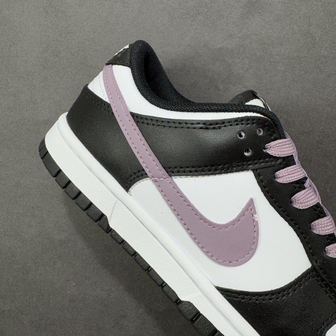 图片[6]-【YC版】Nike Dunk Low 香芋浪漫 黑白紫 当街头风邂逅香芋紫的温柔，以经典黑白为画布，主调是宛如香芋牛奶般的灰紫色，侧身Swoosh如月光丝带，营造出细腻的渐变层次，自带高级滤镜。无论是搭配裙装的温柔，还是搭配牛仔裤的随性，它都能轻松驾驭，成为你日常穿搭的点睛之笔。 货号： DD1391-100 尺码： 35.5 36 36.5 37.5 38 38.5 39 40 编码：HXSB290300-选品中心