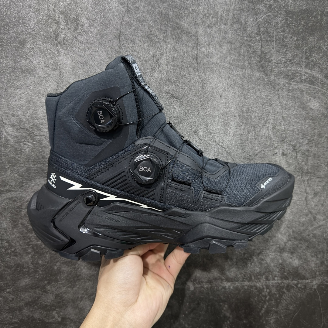 【Top纯原】KAILAS YAN GTX HIGH 凯乐石运动户外舒适时尚防滑防水透气高帮登山徒步鞋 KAILAS凯乐石品牌是全球三大全系攀登品牌之一,于2003年创立于中国广州,致力于为有攀登梦想的户外运动员及爱好者,研发制造功能性专业装备,满足他们在极限环境下安全舒适的需求,凯乐石专注于科技面料的开发及专业功能设计,产品线覆盖登山、攀岩、徒步、越野跑山、露营、旅行等多项户外运动,通过运动员的测试反馈,不断进化迭代,产品荣获国内外大奖71座,发明专利21个,更突破性的自主研发攀登器械,打造出中国的攀登硬实力。 尺码:36 36.5 37.5 38 38.5 39 40 40.5 41 42 42.5 43 44 44.5 45-选品中心