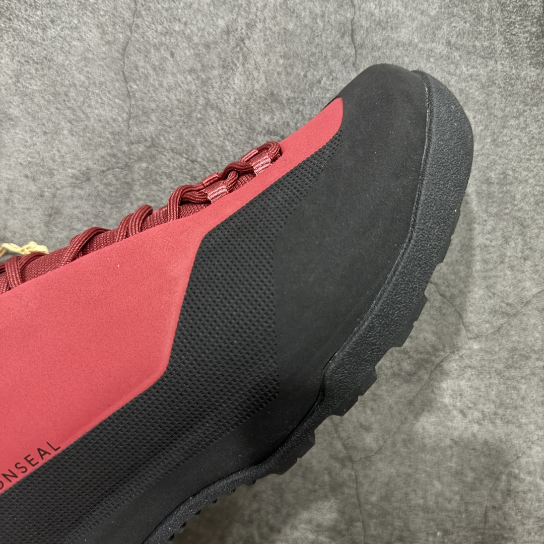 【纯原】Arcteryx始祖鸟 Konseal Shoe 舒适 防滑耐磨透气支撑抓地 登山鞋 沙色 黑红
