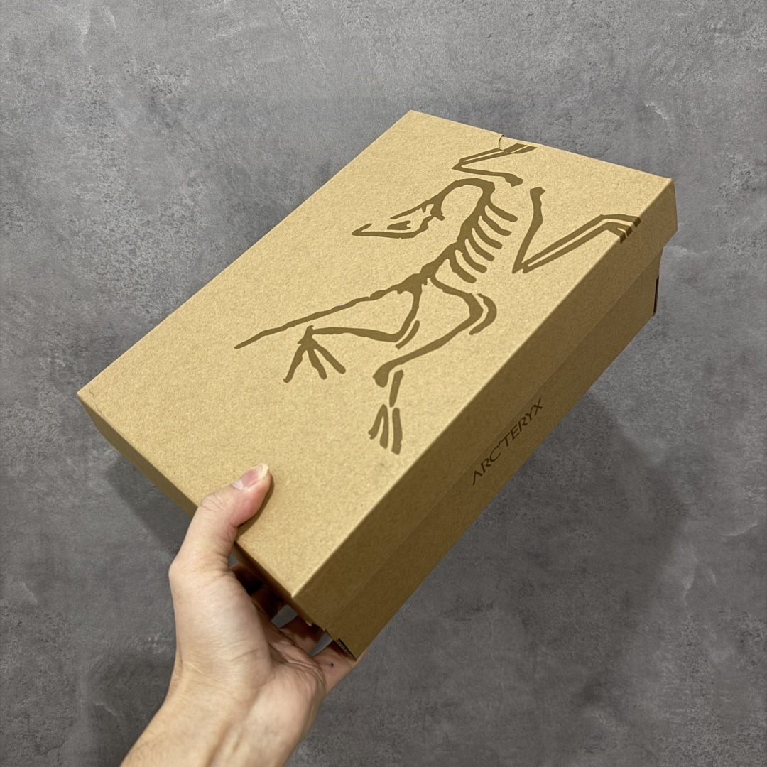 【纯原】Arcteryx始祖鸟 Konseal Shoe 舒适 防滑耐磨透气支撑抓地 登山鞋 沙色 黑红