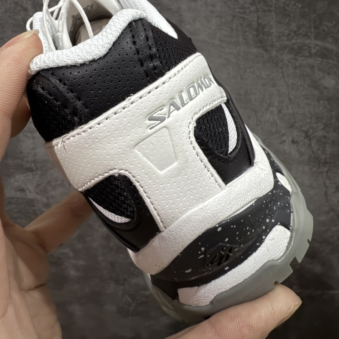 图片[2]-【W1版本】Salomon XT-QUEST ADV 萨洛蒙 时尚 舒适减震防滑耐磨 低帮跑步鞋 男女同款 410523 纯原外贸平台特供订单 耗时半年巨作 全套原纸板楦头开发 原厂特供网布配套加持 确保原汁原味 完美呈现版型 原档数据独家私模五层组合大底 男女鞋同步官方 原装Ortholite轻量化鞋垫 中底布带钢印编号 原厂TPU锁扣 进口港宝加持 后跟自然饱满 还原公司包裹性 基于 SALOMON 初代 XT 鞋身造型并搭载 4D ADVANCED CHASSIS™ 大底打造而成 为这款 XT-QUEST 带来了多项足部控制与保护等功能性 如在运动过程中控制左右晃动的过程而提高稳定性、改善长途越野过程中足中到足尖的过渡、提高感知岩石的精确度以抵抗尖锐物体对脚底的伤害以及采用动态缓冲来增强穿着舒适感 从而减轻疲劳感 使 XT-QUEST 成为一双舒适且安全的户外之履 尺码：36 36.5 37.5 38 38.5 39 40 40.5 41 42 42.5 43 44 44.5 45-选品中心