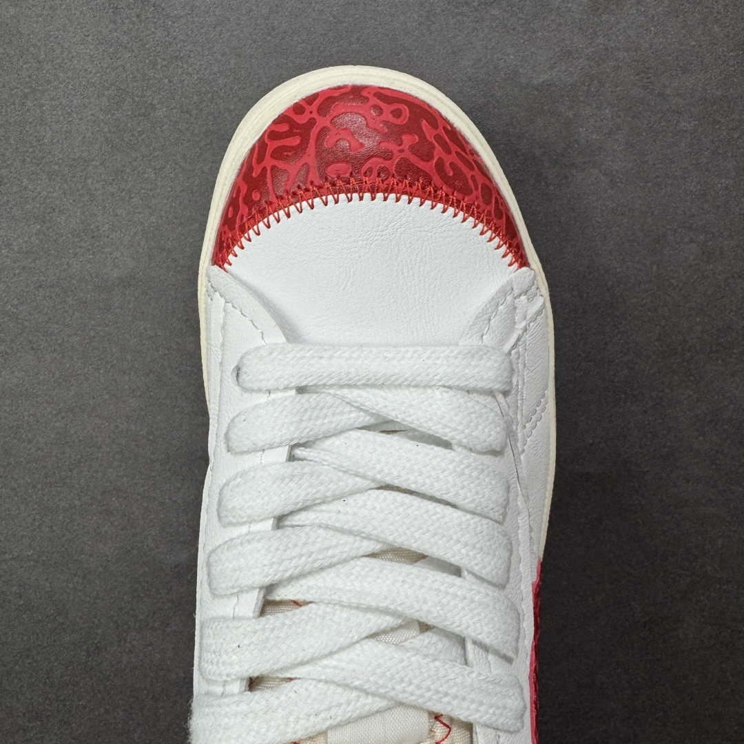 图片[8]-【公司级】Nike Blazer Low ‘77 Jumbo 马年限定 全新焕新升级经典 Blazer 鞋款，大号 Swoosh 突出新时代更加张扬的潮流感，对经典的又一次改良升级。大号 Swoosh 设计结合宽大鞋带，符合当下潮流意趣，橡胶外底融入凸起人字形底纹增添几分户外感觉 货号：DQ1470-141 尺码：36 36.5 37.5 38 38.5 39 40 40.5 41 42 42.5 43 44 44.5 45 编码：GLB210220-选品中心