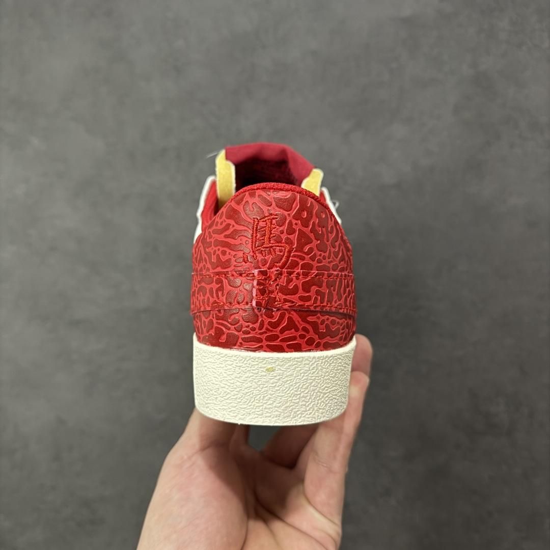 图片[4]-【公司级】Nike Blazer Low ‘77 Jumbo 马年限定 全新焕新升级经典 Blazer 鞋款，大号 Swoosh 突出新时代更加张扬的潮流感，对经典的又一次改良升级。大号 Swoosh 设计结合宽大鞋带，符合当下潮流意趣，橡胶外底融入凸起人字形底纹增添几分户外感觉 货号：DQ1470-141 尺码：36 36.5 37.5 38 38.5 39 40 40.5 41 42 42.5 43 44 44.5 45 编码：GLB210220-选品中心