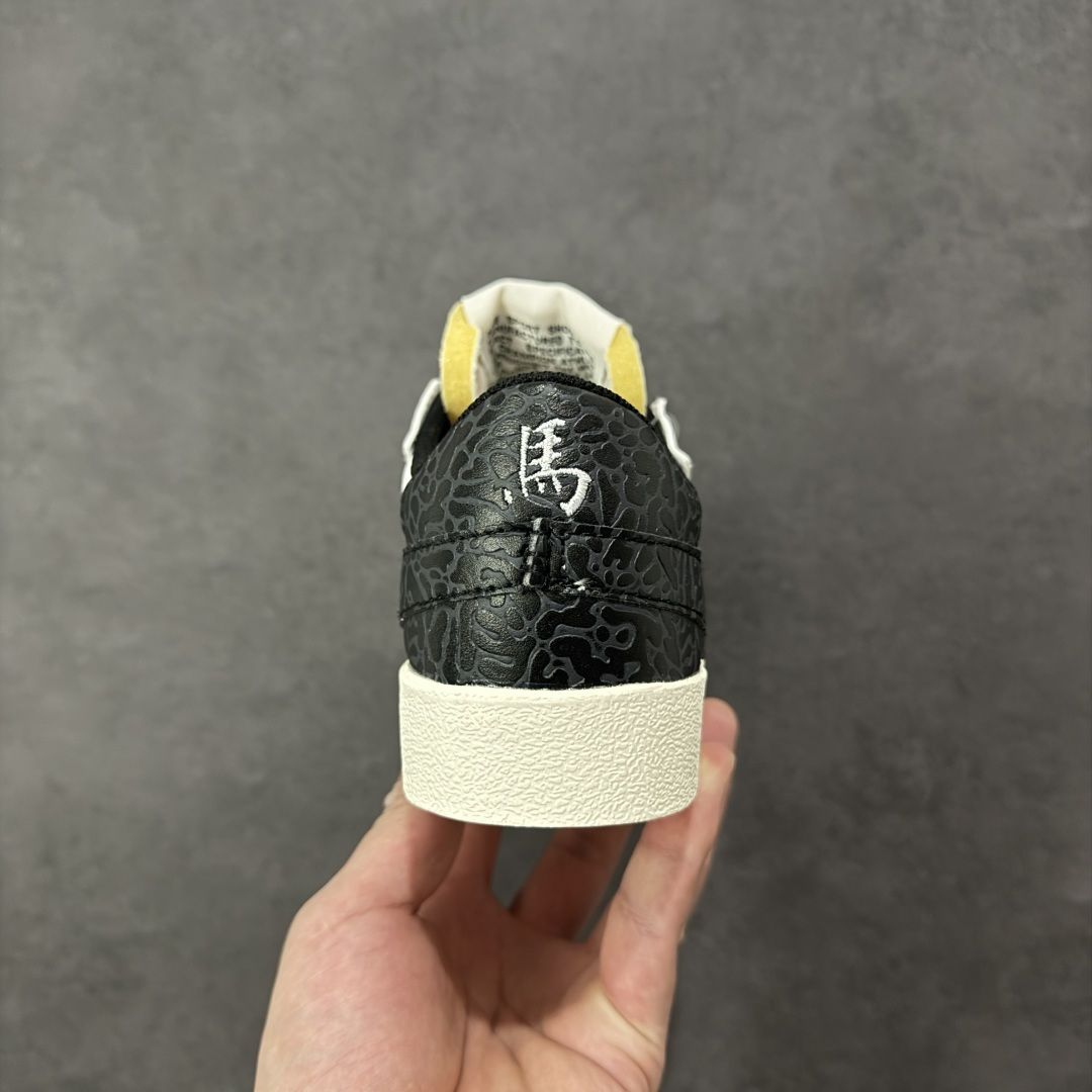 图片[4]-【公司级】Nike Blazer Low ‘77 Jumbo 马年限定 全新焕新升级经典 Blazer 鞋款，大号 Swoosh 突出新时代更加张扬的潮流感，对经典的又一次改良升级。大号 Swoosh 设计结合宽大鞋带，符合当下潮流意趣，橡胶外底融入凸起人字形底纹增添几分户外感觉 货号：DQ1470-140 尺码：36 36.5 37.5 38 38.5 39 40 40.5 41 42 42.5 43 44 44.5 45 编码：GLB210220-选品中心