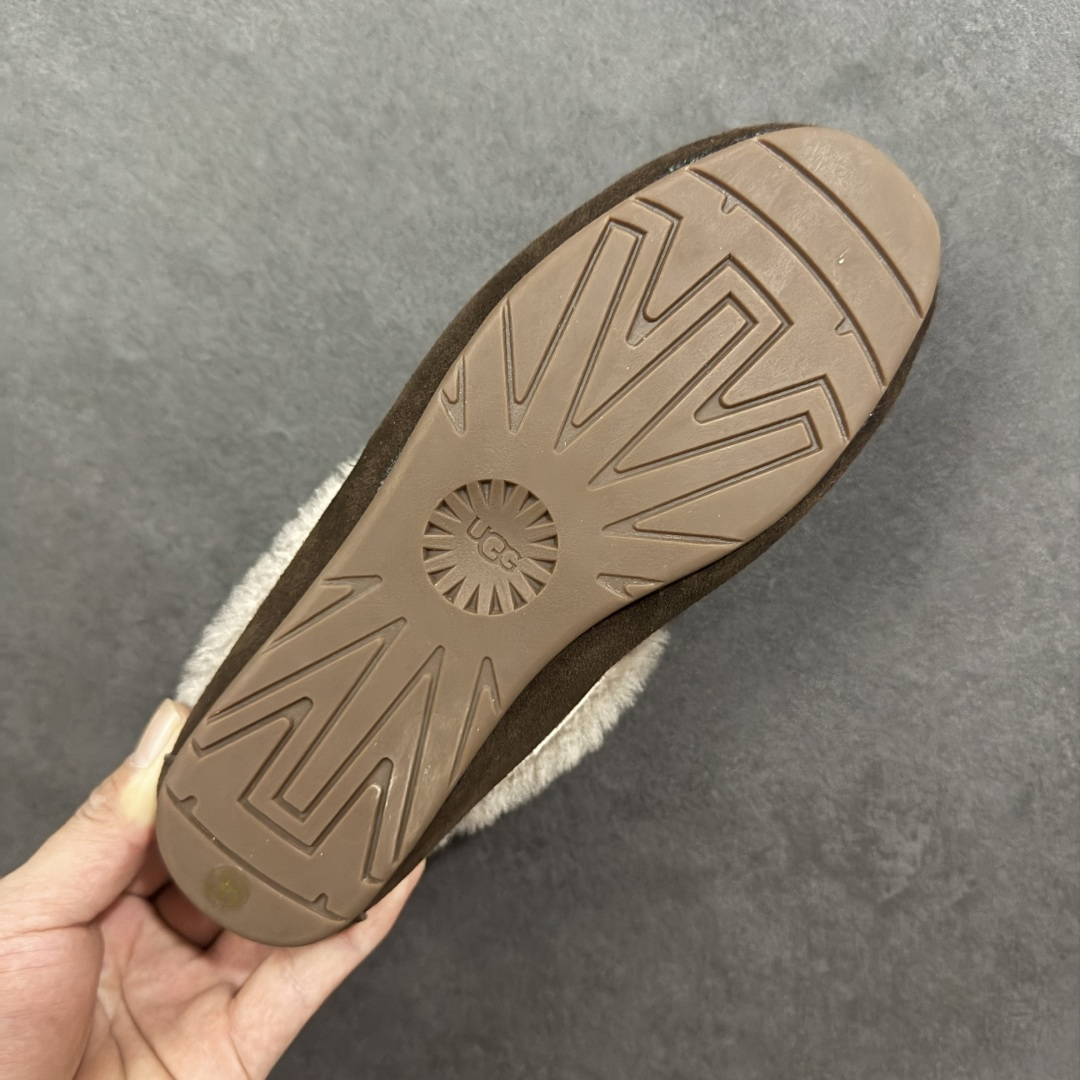 图片[9]-【莞产X1版本】 市面顶级版本 KALLEN LACE 1171391 UGG 百搭单品 东莞纯原UGG 秋冬羊皮毛一脚蹬懒人鞋 小红书爆款 广州外贸大厂生产 鞋头到鞋垫真羊皮毛一体 独立外盒包装 芯片 带防水工艺 区别市面任何版本 5cm厚底 独立原版开发大底 羊绒鞋垫 冬季保暖外出 家居都是很适合的选择 进年uug推出款式系列 局部偏向年轻消费者喜好 也走到时尚潮流穿搭的前沿 鞋身材质 防泼水涂层翻毛皮鞋面 17毫米UGGPURE™植入式羊毛内底 轻便防滑舒适橡胶外底 带有品牌LOGO商标 带全套包装 尺码： 35-40-选品中心
