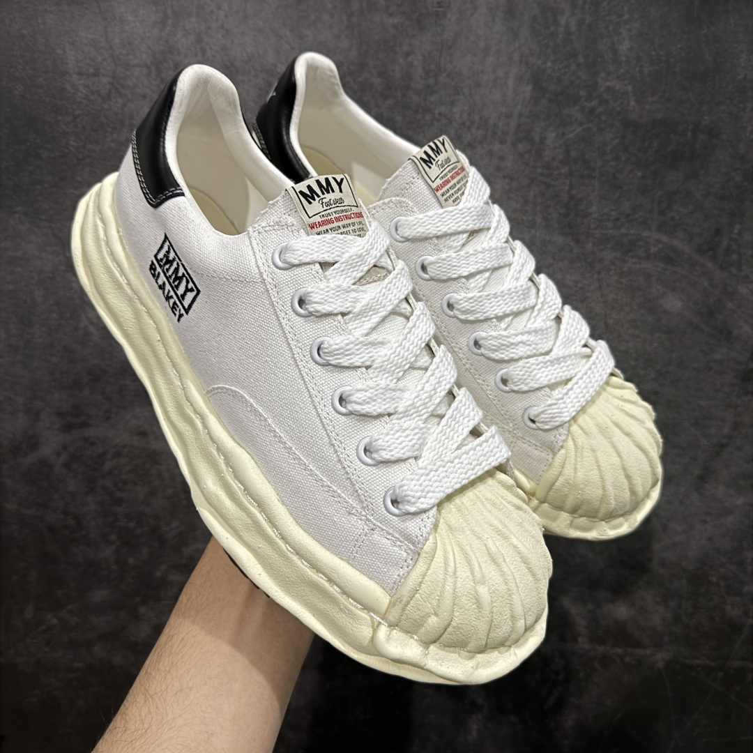 图片[2]-【莞顶礼盒版】三原康裕MMY/Maison MIHARA YASUHIRO Wayne Original Sole Leather Low Sneaker版变形溶解雪糕底低帮百搭休闲运动板鞋 东莞原产 高端礼盒飞机盒包装 原楦原纸版开发 全新开发 双模一次发泡点位气孔EVA中底 底部嵌入组合RB橡胶耐磨大底 采用全粒面头层皮革鞋面材质 正确织麦及包装盒 清晰后跟电绣LOGO🆚区别市面普通版本 尺码：35 36 37 38 39 40 41 42 43 44 45 正常尺码-选品中心