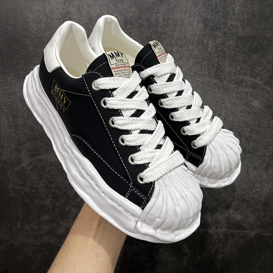 图片[5]-【莞顶礼盒版】三原康裕MMY/Maison MIHARA YASUHIRO Wayne Original Sole Leather Low Sneaker版变形溶解雪糕底低帮百搭休闲运动板鞋 东莞原产 高端礼盒飞机盒包装 原楦原纸版开发 全新开发 双模一次发泡点位气孔EVA中底 底部嵌入组合RB橡胶耐磨大底 采用全粒面头层皮革鞋面材质 正确织麦及包装盒 清晰后跟电绣LOGO🆚区别市面普通版本 尺码：35 36 37 38 39 40 41 42 43 44 45 正常尺码-选品中心