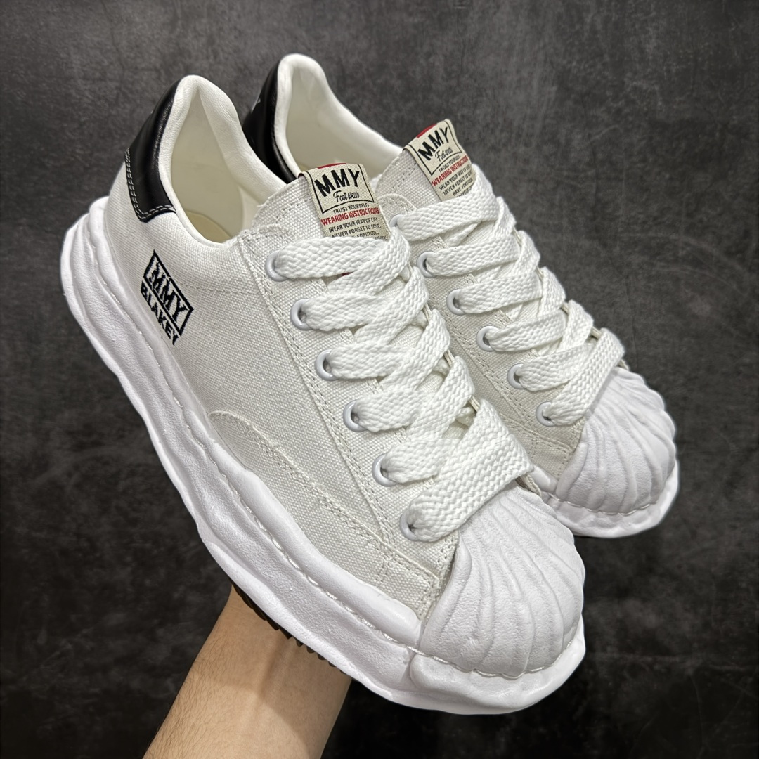 【莞顶礼盒版】三原康裕MMY/Maison MIHARA YASUHIRO Wayne Original Sole Leather Low Sneaker版变形溶解雪糕底低帮百搭休闲运动板鞋 东莞原产 高端礼盒飞机盒包装 原楦原纸版开发 全新开发 双模一次发泡点位气孔EVA中底 底部嵌入组合RB橡胶耐磨大底 采用全粒面头层皮革鞋面材质 正确织麦及包装盒 清晰后跟电绣LOGO🆚区别市面普通版本 尺码:35 36 37 38 39 40 41 42 43 44 45 正常尺码-选品中心