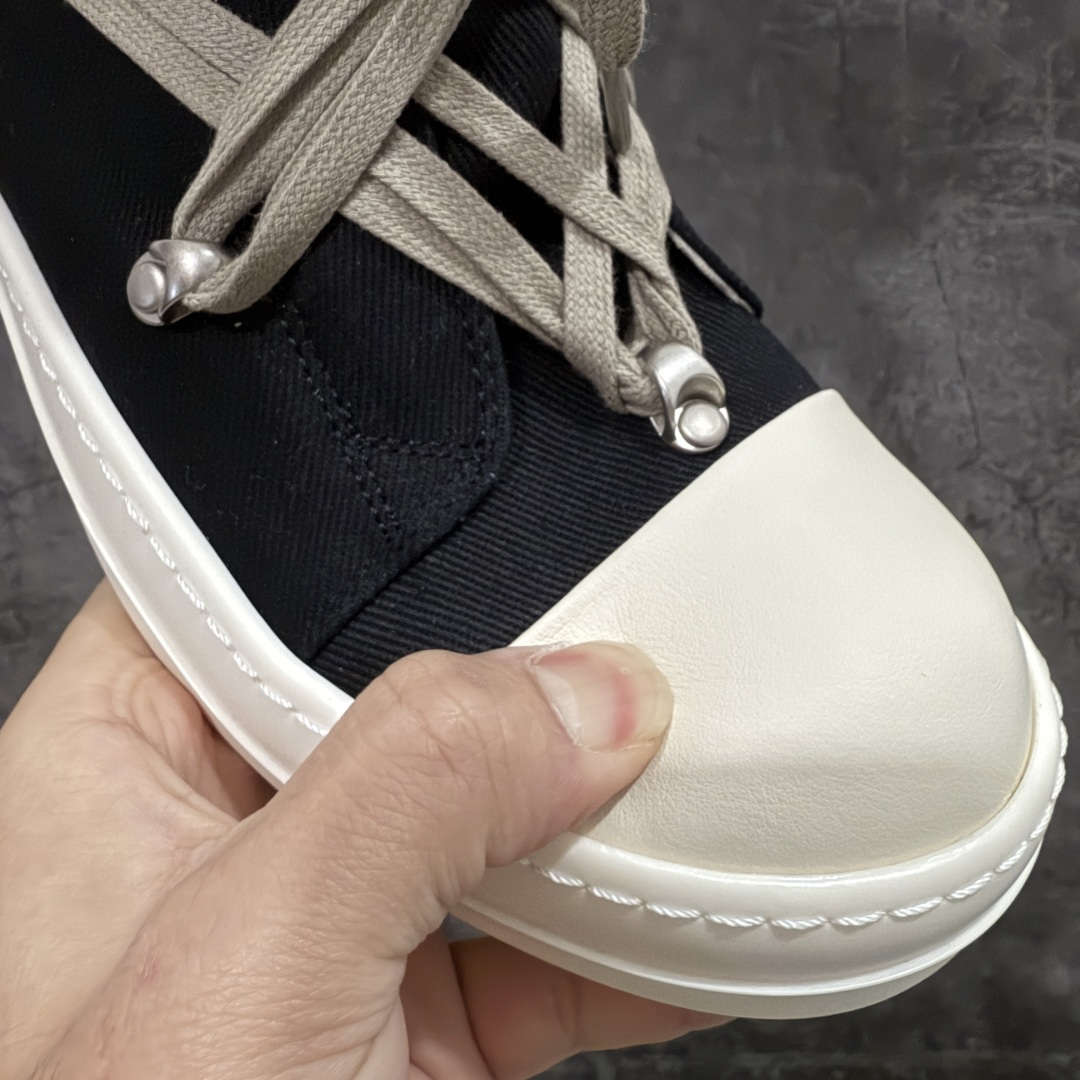 图片[4]-【莞产G版】薄底帆布黑色高帮大匡威疯狂绑带款 RO / Rick Owens DRKSHDW 瑞克·欧文斯【副线】 【款式】 大匡威/低帮/厚底/ 光泽金属尼龙布 高帮 西瓜头 【皮料】 东莞原厂进口全新2025年新材质““水洗牛仔黑色斜纹布” 【鞋带】 鞋带采用水染定织法工艺，高密度之下，透出光泽感！ 【鞋头】软糯，轻轻按压有牛皮细细的纹理质感！ 【鞋底】TPU大底奶香味！硬度、肤感一比一！鞋底logo钢印清晰正确！ 【鞋垫】独家私人开模压印！牛皮贴面，双层复合！ 【尺码】 ：36 37 38 39 40 41 42 43 44 45 46！-选品中心