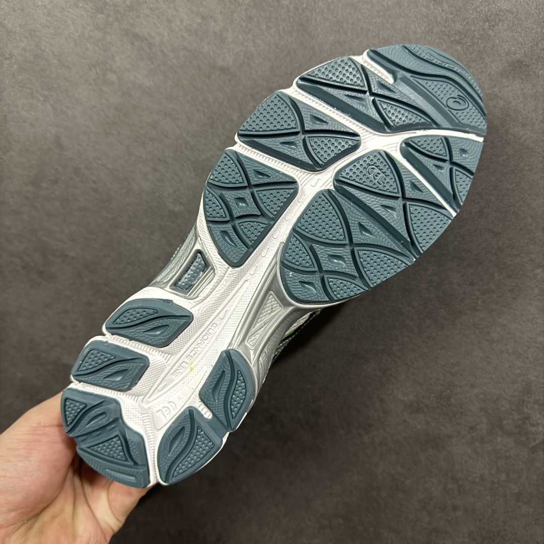 图片[9]-【公司级】Asics Gel-Cumulus 16 亚瑟士复古时尚缓震运动跑步鞋 鞋面采用无缝线工程网眼设计，全面升级的FF BLAST™ PLUS泡棉，更轻、更弹、更耐久。相比前代更轻盈鞋底采用了轻质发泡材料,并在后跟和前掌处采用了亚瑟士核心科技GEL缓震胶,赋予鞋款强大的缓冲性能,提供了更柔软舒适的穿着体验。AHAR® PLUS超耐磨橡胶大底，延长跑鞋使用寿命。 货号：1203A733-100 尺码：36 37 37.5 38 39 39.5 40 40.5 41.5 42 42.5 43.5 44 45 编码：AMB260270-选品中心