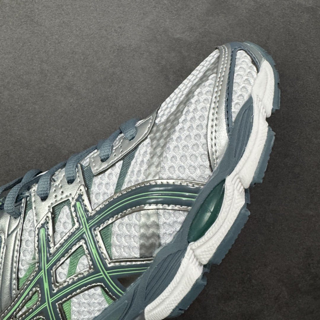 图片[5]-【公司级】Asics Gel-Cumulus 16 亚瑟士复古时尚缓震运动跑步鞋 鞋面采用无缝线工程网眼设计，全面升级的FF BLAST™ PLUS泡棉，更轻、更弹、更耐久。相比前代更轻盈鞋底采用了轻质发泡材料,并在后跟和前掌处采用了亚瑟士核心科技GEL缓震胶,赋予鞋款强大的缓冲性能,提供了更柔软舒适的穿着体验。AHAR® PLUS超耐磨橡胶大底，延长跑鞋使用寿命。 货号：1203A733-100 尺码：36 37 37.5 38 39 39.5 40 40.5 41.5 42 42.5 43.5 44 45 编码：AMB260270-选品中心