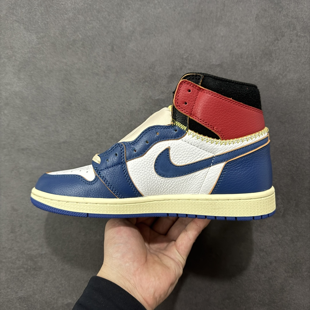 图片[2]-【公司级头层版】Air Jordan 1 High OG 高帮 AJ1 乔丹1代 aj1 乔1 高邦 金人吊牌 乔丹篮球鞋系列BV1300-146 采用正确头层皮组合荔枝纹头层皮革鞋面材质 中底注胶孔及缜密中底拉帮工艺 内置气垫及耐磨橡胶大底 尺码：36-47带半码-选品中心