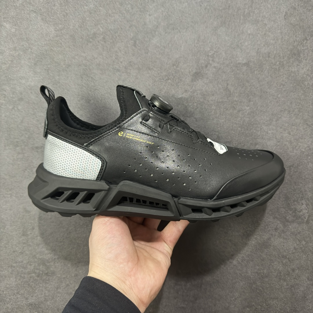 【公司级】ECCO爱步纽扣新款运动鞋男2025年新款低帮小白鞋 高尔夫健步C4 130494 面料臻选小牛皮材质 鞋口袜套做法 包裹性舒适性特别好 核心科技大底PU/TPU组合(轻便 Q弹) 减震效果很赞 上脚超级舒服! 尺码:39-44 编码:XYB350360-选品中心