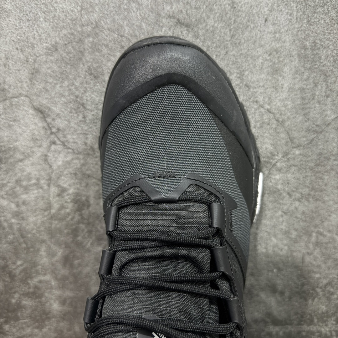 图片[5]-【莞顶防水版】北面THE NORTH FACE Offtrail Hike Hike GTX舒适简约 低帮 徒步鞋宇宙黑 防水款 舒适耐磨防水低帮徒步鞋 采用高端户外防水面料 专门为鞋底设计的橡胶以出色的耐磨性 鞋底采用Vibram大底 具有良好的防滑性 户外徒步推荐好鞋 尺码：40 40.5 41 42 42.5 43 44 45-选品中心