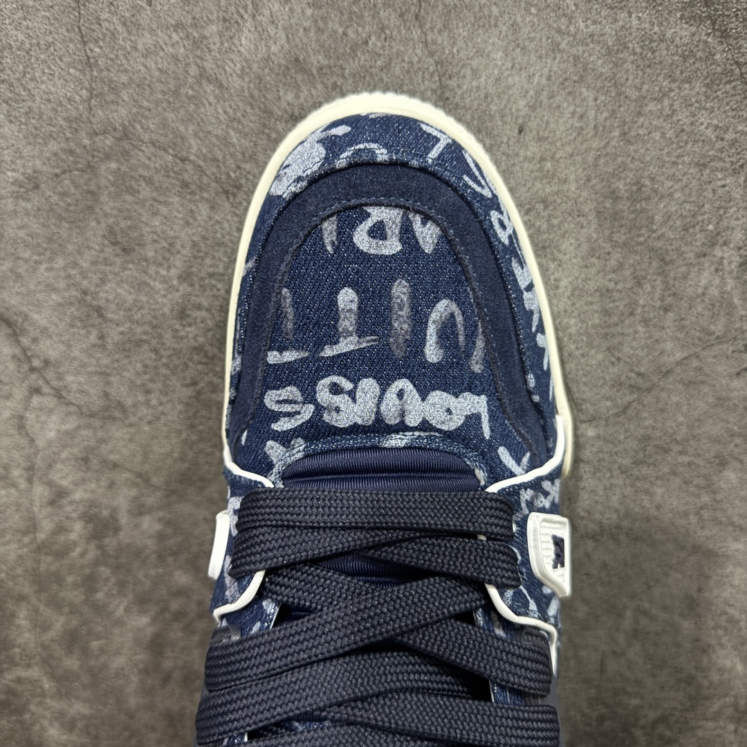 图片[5]-【莞产YS版本】Louis Vuitton Trainer lv时装走秀运动鞋 完美鞋型超高的清洁度 零毛边线头瑕疵 全套原楦原纸版原鞋开模 全网最具灵魂的版型 正确原装黄色鞋盒 正确中底印花 鞋面印花3D高频深度立体 全鞋电脑针车 紧密相连 针距密度一致 环保乳胶注塑鞋垫 厚度脚感还原原版 皮面裁剪部位 统一油边封口工艺 原装橡胶大底含胶量大底组合零偏差 专柜全套包装 防尘袋 说明书 质保卡 男女鞋 尺码： 38 39 40 41 42 43 44 45-选品中心