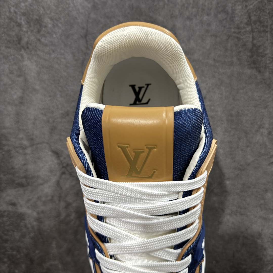 图片[8]-【莞产YS版本】Louis Vuitton Trainer lv时装走秀运动鞋 完美鞋型超高的清洁度 零毛边线头瑕疵 全套原楦原纸版原鞋开模 全网最具灵魂的版型 正确原装黄色鞋盒 正确中底印花 鞋面印花3D高频深度立体 全鞋电脑针车 紧密相连 针距密度一致 环保乳胶注塑鞋垫 厚度脚感还原原版 皮面裁剪部位 统一油边封口工艺 原装橡胶大底含胶量大底组合零偏差 专柜全套包装 防尘袋 说明书 质保卡 男女鞋 尺码： 38 39 40 41 42 43 44 45-选品中心