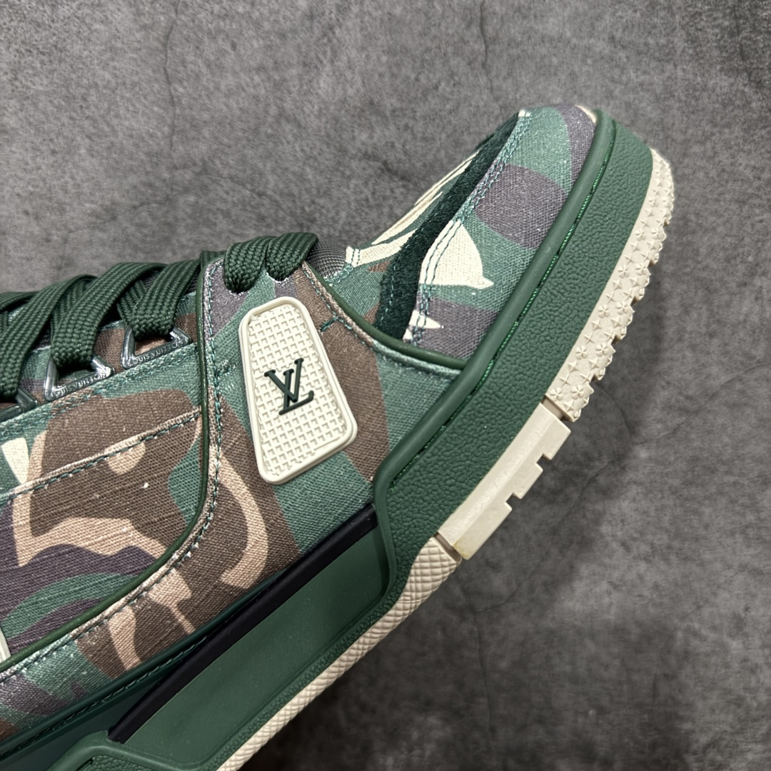 图片[6]-【莞产YS版本】Louis Vuitton Trainer lv时装走秀运动鞋 完美鞋型超高的清洁度 零毛边线头瑕疵 全套原楦原纸版原鞋开模 全网最具灵魂的版型 正确原装黄色鞋盒 正确中底印花 鞋面印花3D高频深度立体 全鞋电脑针车 紧密相连 针距密度一致 环保乳胶注塑鞋垫 厚度脚感还原原版 皮面裁剪部位 统一油边封口工艺 原装橡胶大底含胶量大底组合零偏差 专柜全套包装 防尘袋 说明书 质保卡 男女鞋 尺码： 38 39 40 41 42 43 44 45-选品中心