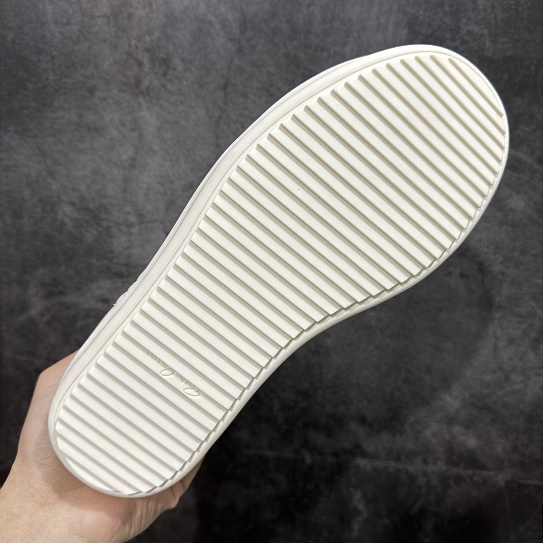 图片[9]-【莞产G版】RO / Rick Owens 瑞克·欧文斯 大匡威/西瓜头/薄底粗鞋带款，经典黑白熊猫配色！ 【皮料】 东莞原厂进口全新2024年新材质“摔纹粒面小牛皮” 【鞋带】 鞋带采用水染定织法工艺，高密度之下，透出光泽感！ 【拉链】 RO拉链定制logo刻字、拉顺感十足，无阻断感！ 【鞋头】奶白色小牛皮，软糯，轻轻按压有牛皮细细的纹理质感！ 【鞋舌】内里也是全牛皮，一整张牛皮切割，无拼皮、无边角料皮！ 【鞋底】TPU大底奶香味！硬度、肤感一比一！鞋底logo钢印清晰正确！ 【鞋垫】整张牛皮鞋垫 + 3层夹心泡棉材质（白+粉色），独家私人开模冲孔！ 【尺码】 ：36 37 38 39 40 41 42 43 44 45 46-选品中心