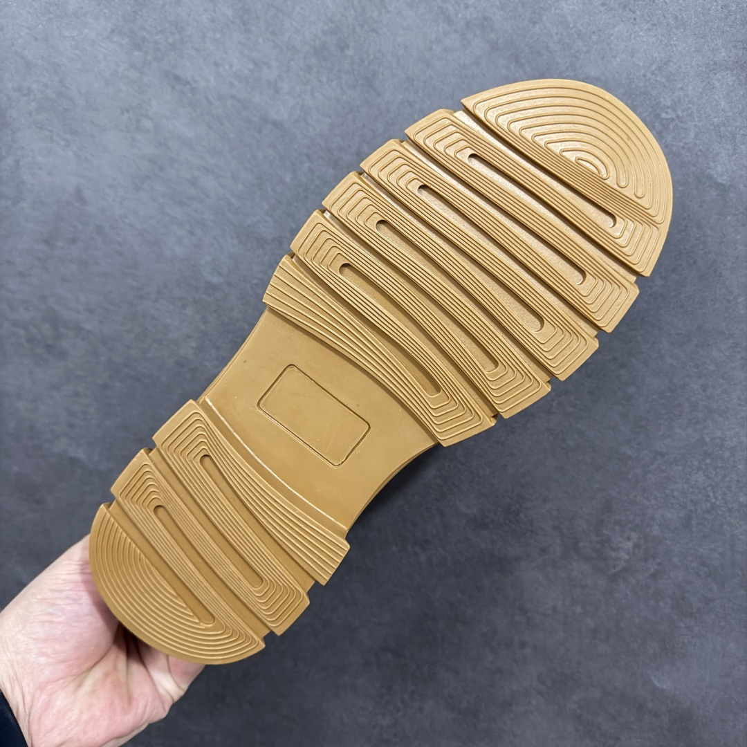 图片[9]-【广东纯原】2025秋冬Timberland 天伯伦/添柏岚经典高帮休闲男鞋 全新升级 广东大厂品质 原盒原包装 面料采用意大利顶级磨砂牛皮 搭配防臭防腐真皮乳胶鞋垫 给您完美的穿着体验 质量考究耐穿型男必备 专治不帅 高品质脚感一流 独家供应 码数39 40 41 42 43 44 (皮鞋码) 编码：TLB260270-选品中心