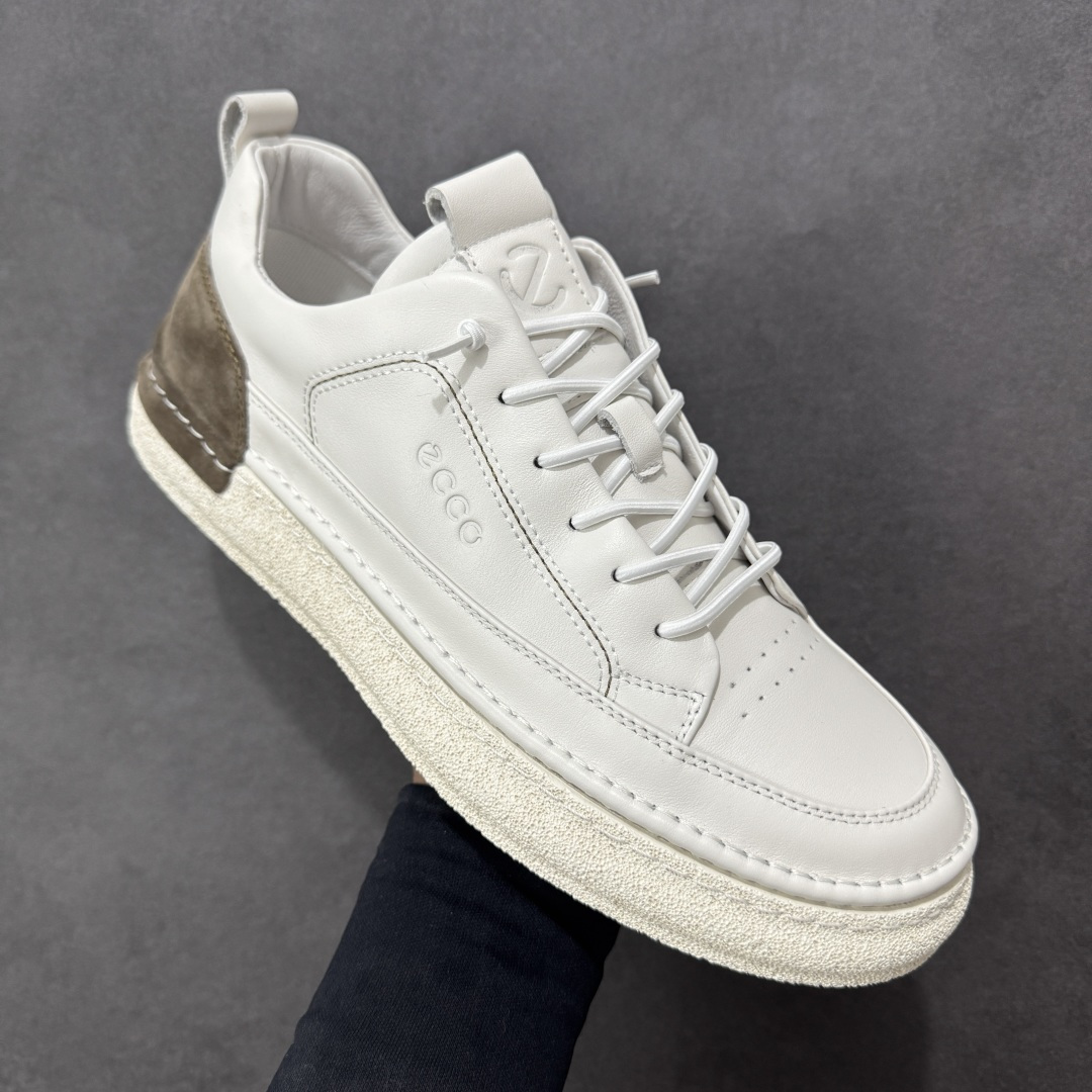 图片[3]-【公司级】Ecco 爱步2022秋冬新款皮面休闲防滑平底鞋 #摒弃传统鞋面设计，舒适牛皮鞋面 手感细腻顺滑，纹理清晰 柔软脚感随心穿脱 质感清晰的鞋带，搭载柔韧橡胶鞋底 脚感柔软舒适，适宜多种地形 轻松行走，触感细腻 一双时尚休闲鞋 拒绝束缚 让你黑夜也是最靓的那一个 货号：958836-01002 尺码：38 39 40 41 42 43 44 皮鞋码-选品中心