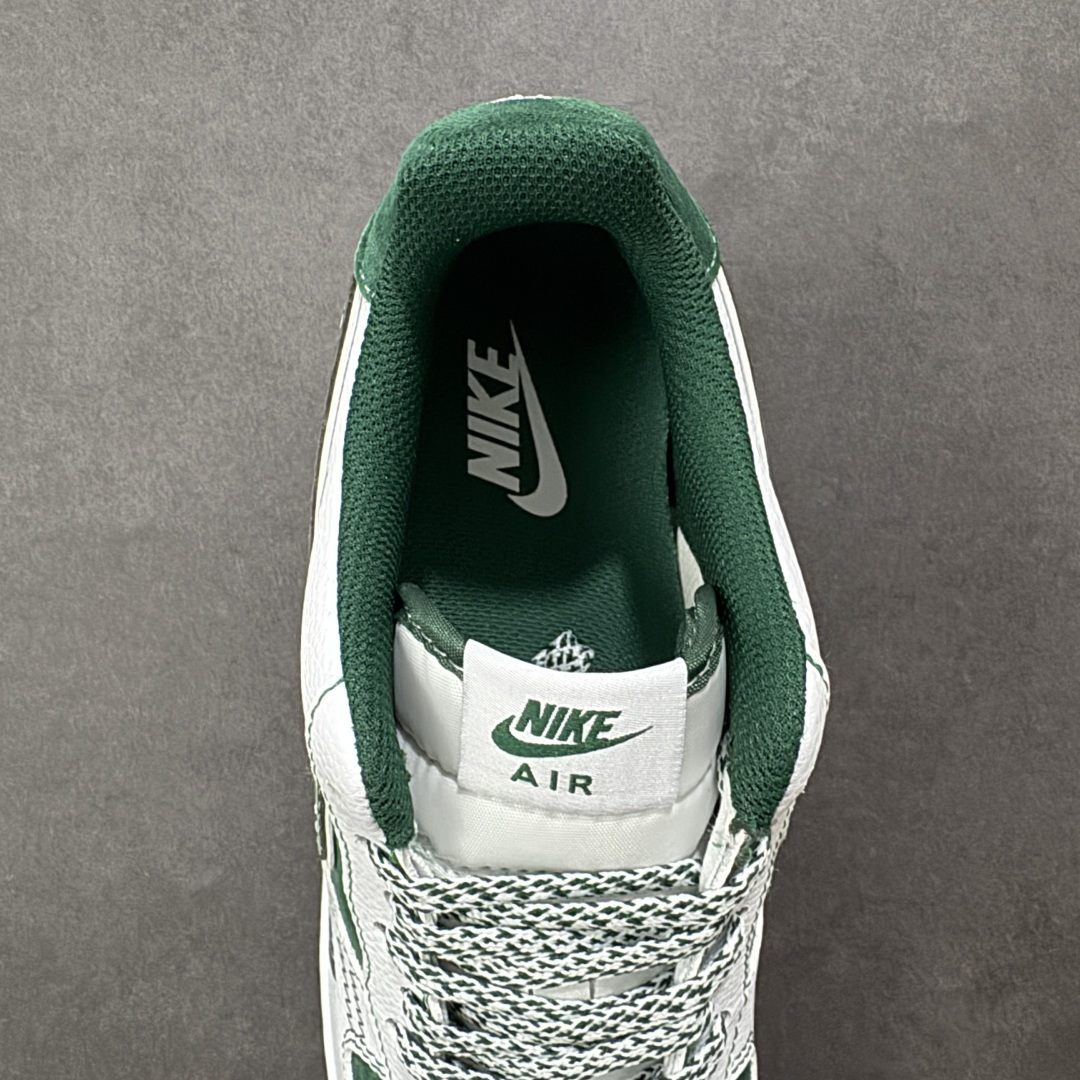 图片[7]-【定制版】NIke Air Force 1 \’07 Low “北面联名——绿猪八翻毛”空军一号 低帮 运动鞋 休闲鞋 折边针车 工艺难度大 原楦头原纸板 原装鞋盒 定制五金配件 内置全掌气垫 原厂鞋底 货号：SU2305-561 尺码：36 36.5 37.5 38 38.5 39 40 40.5 41 42 42.5 43 44 44.5 45 编码：HXSA310320-选品中心