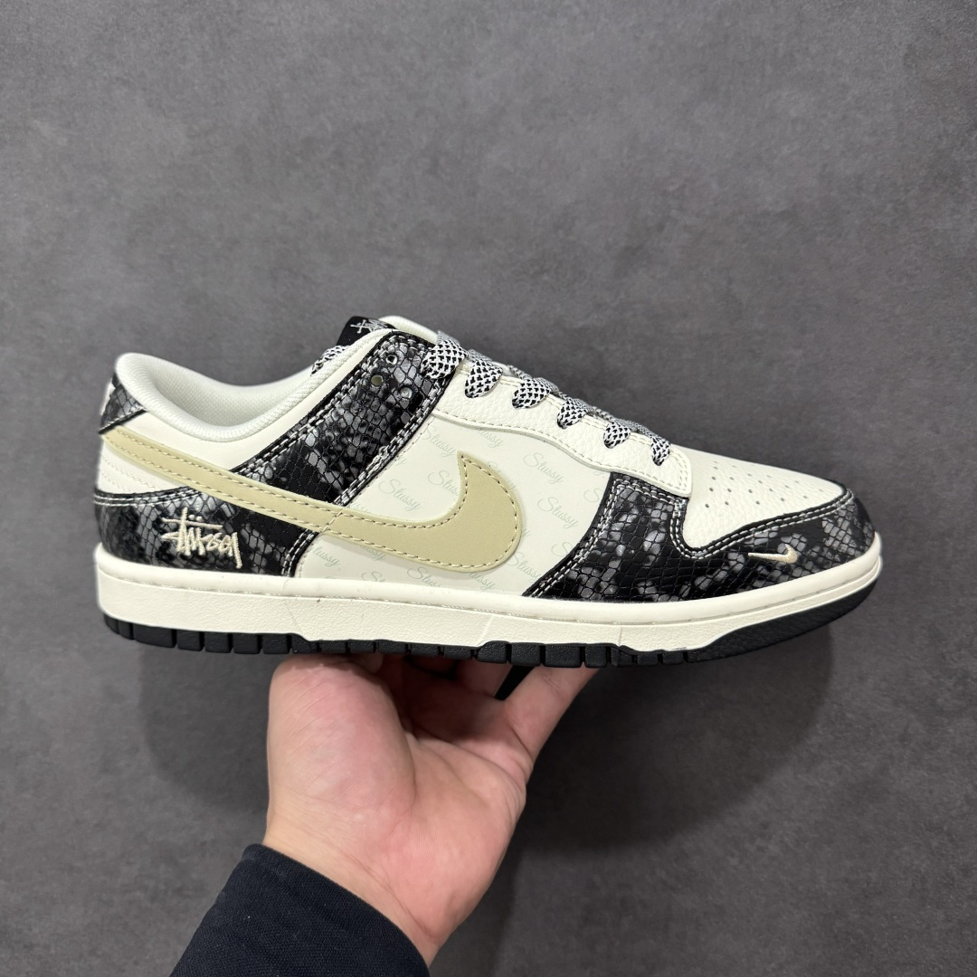 【定制版】Nike SB Dunk Low“斯图西联名——黑鳞” 周年高端定制 低帮休闲板鞋 定制鞋盒 大厂纯原品质出货 超高清洁度 皮料切割干净无任何毛边 细节完美 货号:XS6089-636 尺码:36 36.5 37.5 38 38.5 39 40 40.5 41 42 42.5 43 44 44.5 45 编码:HXSB330340-选品中心