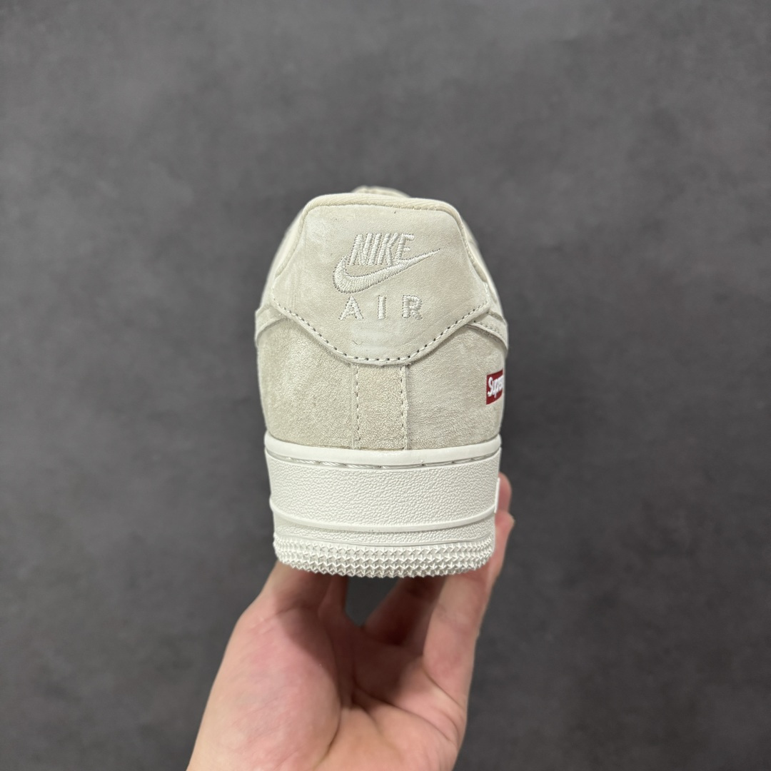 图片[4]-【定制版】Nike Air Force 1\’07 Low Supreme联名 全猪八 空军一号低帮休闲板鞋  #原楦头原纸板 原装鞋盒 定制五金配件 内置全掌气垫 原厂鞋底 货号：DF0188-116  尺码：36 36.5 37.5 38 38.5 39 40 40.5 41 42 42.5 43 44 44.5 45-选品中心