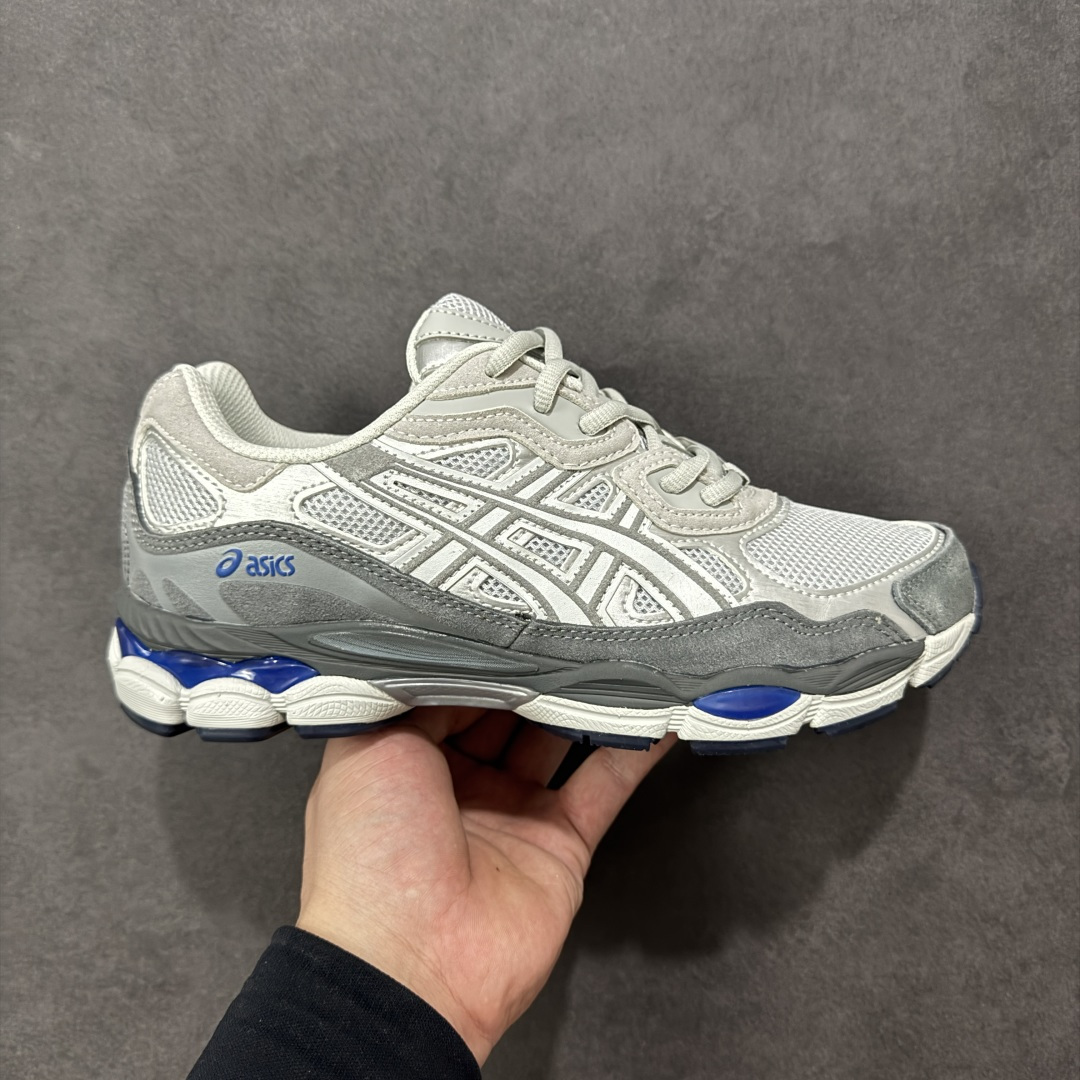 【公司级】ASICS GEL-NYC 亚瑟士 生活休闲鞋 透气网眼鞋面 配合部分合成革材质 采用全新AHAR+橡胶材质 更加耐磨 货号: 1203A383-025 尺码:36 37 37.5 38 39 39.5 40.5 41.5 42 42.5 43.5 44 45 46 编码:FSB220230-选品中心