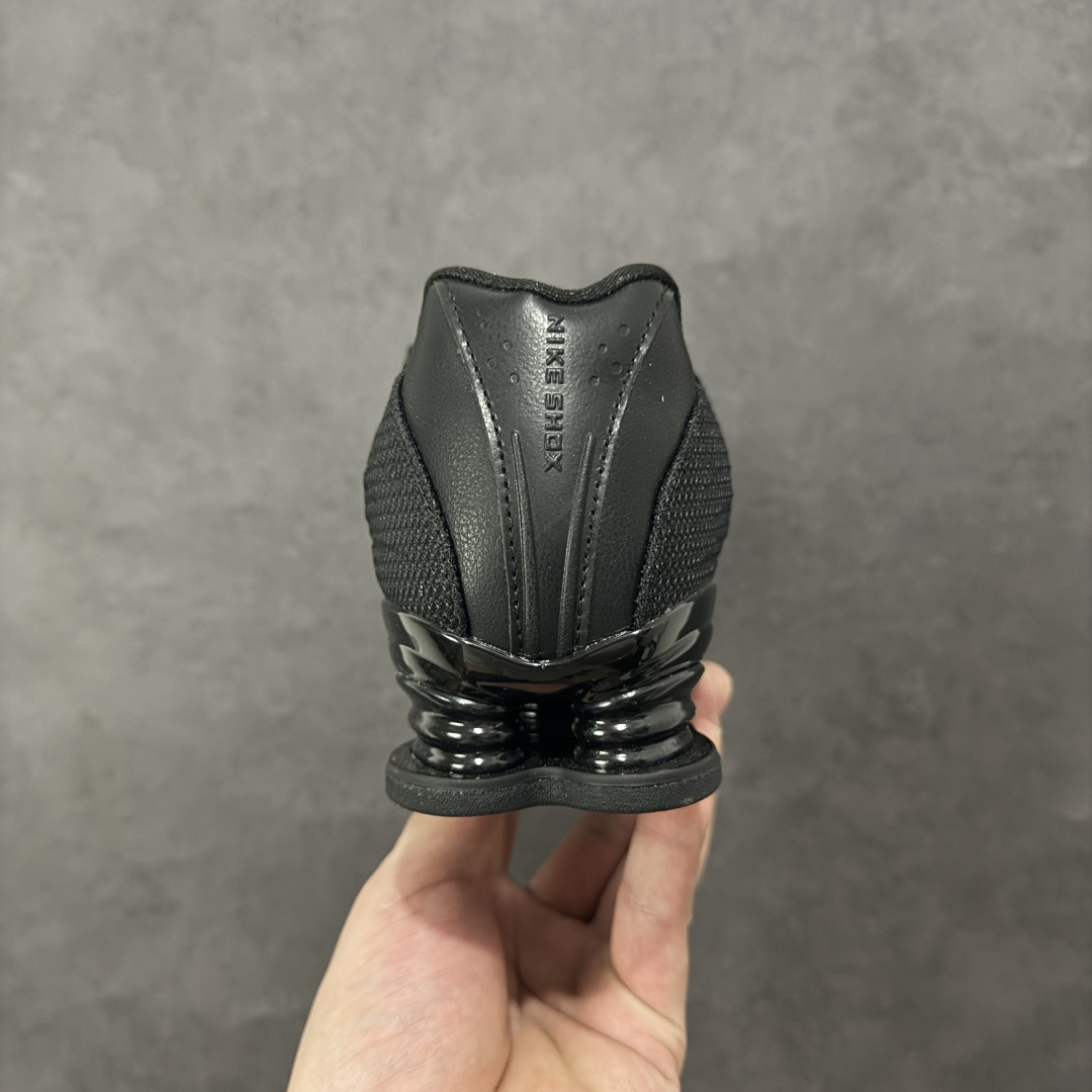 【纯原】Nike SHOX Z 后掌气柱先锋机能风跑鞋 HQ7540-003Nike Shox Z搭载了