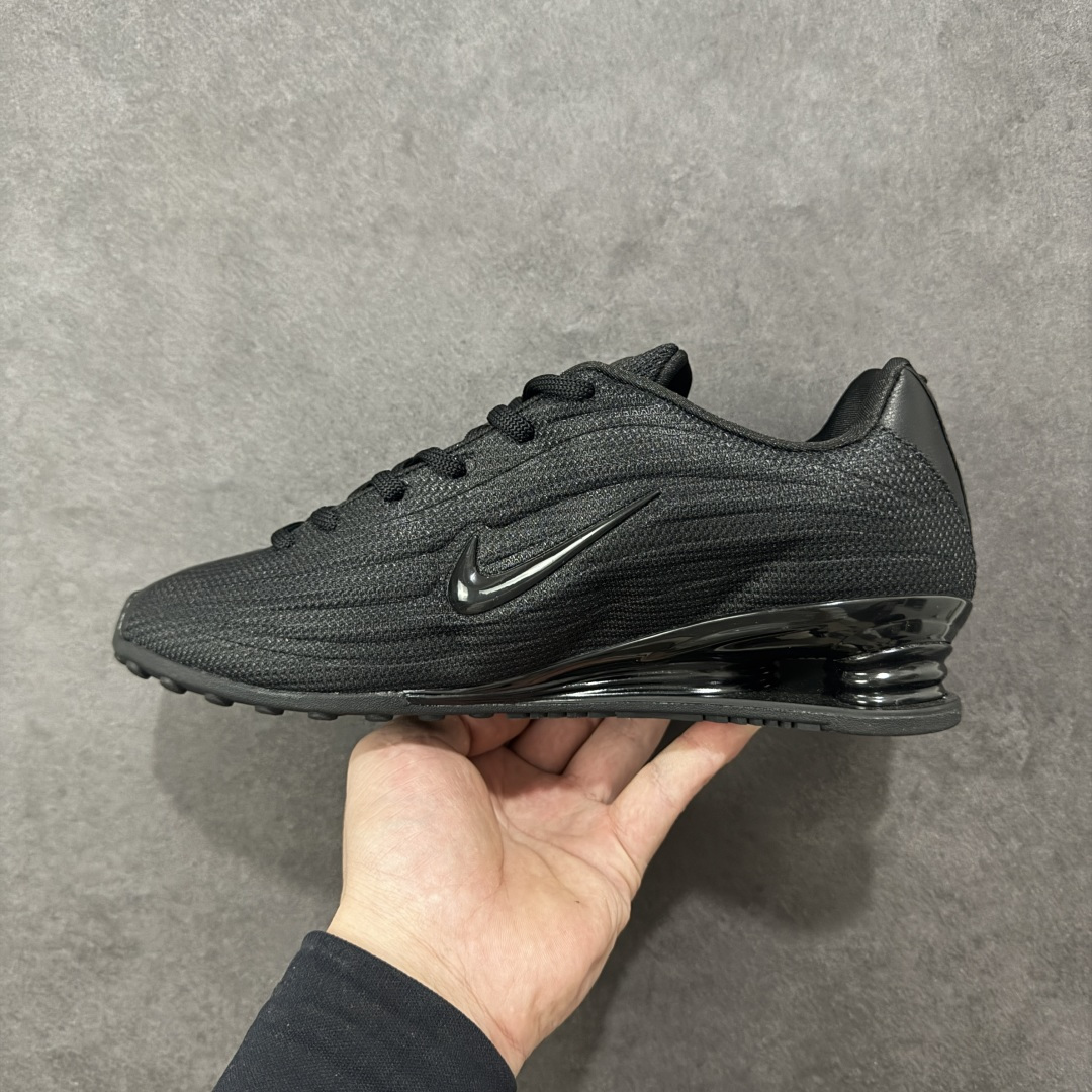 【纯原】Nike SHOX Z 后掌气柱先锋机能风跑鞋 HQ7540-003Nike Shox Z搭载了