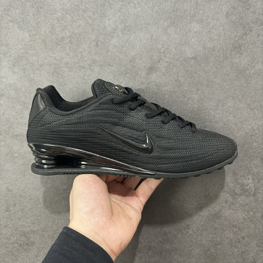 【纯原】Nike SHOX Z 后掌气柱先锋机能风跑鞋 HQ7540-003Nike Shox Z搭载了