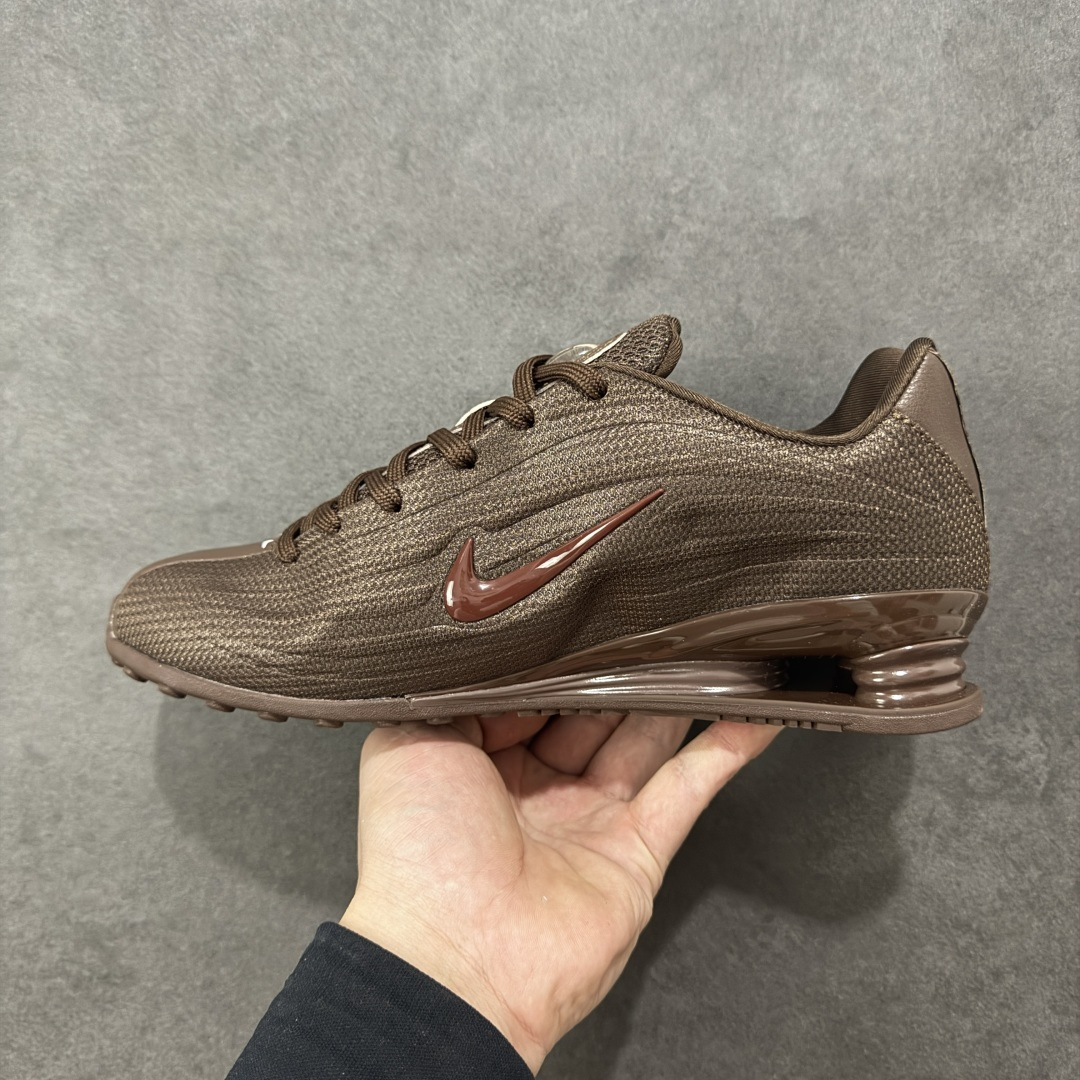 【纯原】Nike SHOX Z 后掌气柱先锋机能风跑鞋 HQ7540-200Nike Shox Z搭载了