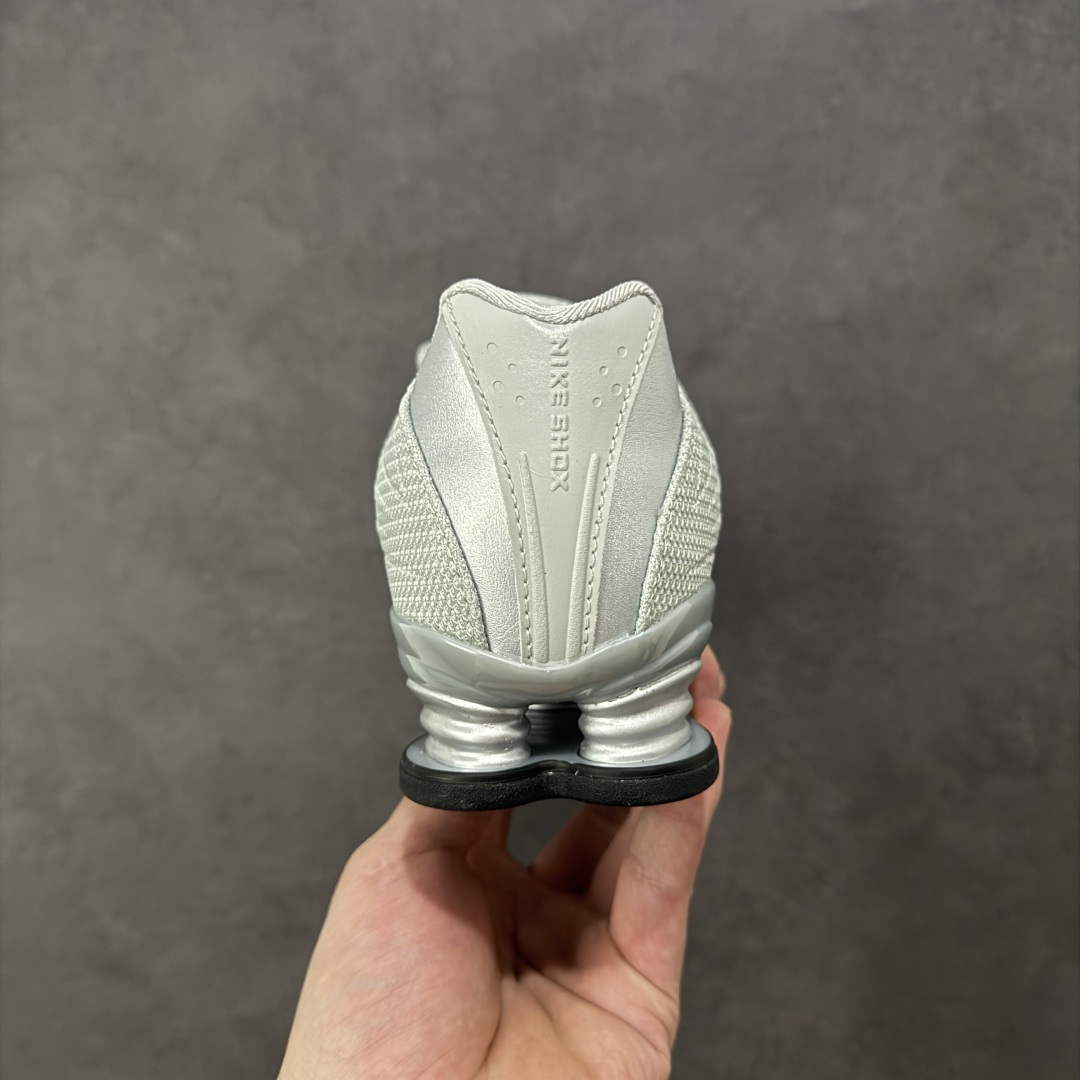 【纯原】Nike SHOX Z 后掌气柱先锋机能风跑鞋 HQ7540-001Nike Shox Z搭载了