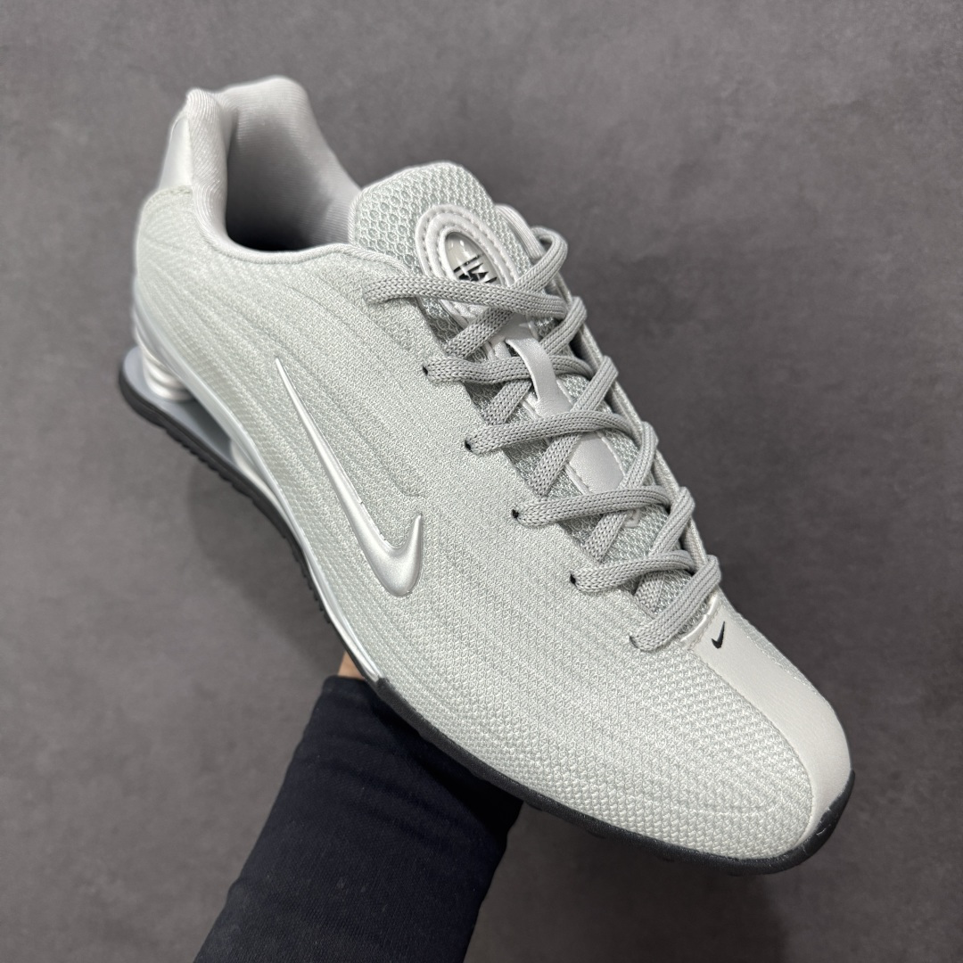 【纯原】Nike SHOX Z 后掌气柱先锋机能风跑鞋 HQ7540-001Nike Shox Z搭载了