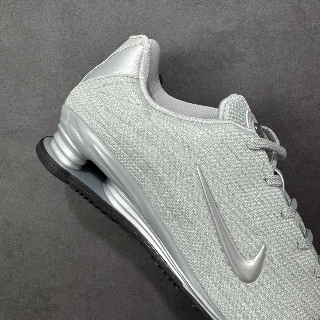 【纯原】Nike SHOX Z 后掌气柱先锋机能风跑鞋 HQ7540-001Nike Shox Z搭载了