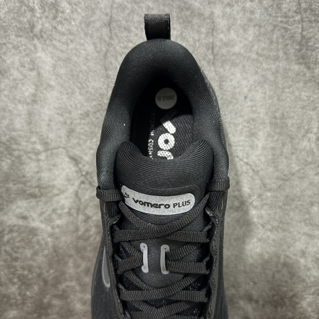 【纯原】Nike Air Zoom Vomero Plus 全新科技运动跑鞋 HV8150-003目前市