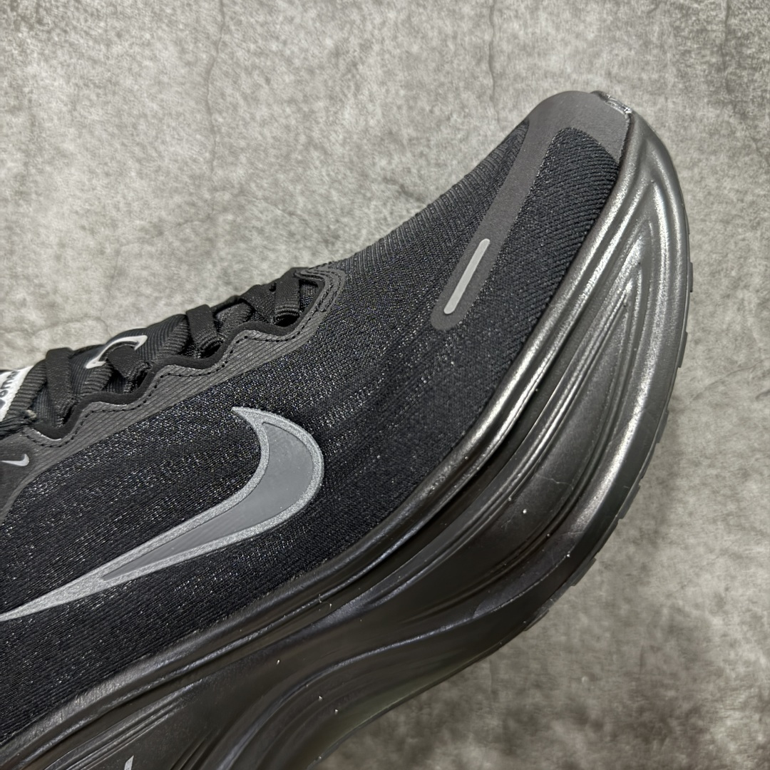 【纯原】Nike Air Zoom Vomero Plus 全新科技运动跑鞋 HV8150-003目前市