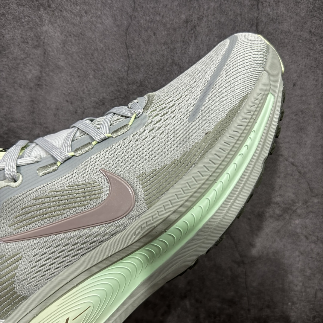 【纯原】Nike Air Zoom Vomero 18 全新科技运动跑鞋 HM6803-002目前市场最