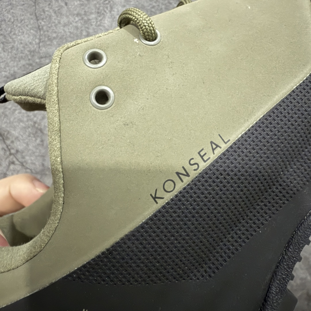 图片[3]-【莞产原盒版】Arcteryx始祖鸟 Konseal Shoe 舒适 防滑耐磨透气支撑抓地 登山鞋 沙色 黑绿 正确原盒 全鞋采用头层麂皮 耐磨防滑黄金V底 莞产高品质 区别市场通货 代购指定版本 原数据开发 不掉标 正确高频字体 鸟爪细节完美 区别市场公版货 错误字体货 中底带钢印上脚舒适轻便无负重感 四季百搭 始祖鸟 KONSEAL 轻量户外鞋，这双鞋，不仅仅可以穿着逛街上班，更可以穿着徒步旅游甚至攀岩！说实话，没多少人真的会去攀岩，经我们试穿，这双鞋，日常穿也是非常舒服轻便！搭配日常的衣服完全不违和！结构中底TPU底盘，保护双脚。配置3D模具保护双脚+一体化系带系统，鞋面防撕裂网布、TPU保护膜和牛巴革合成面料，喜欢放心入！这种类型的鞋子咱们家超难得遇到一次，喜欢一定不要错过 尺码：39-45-选品中心