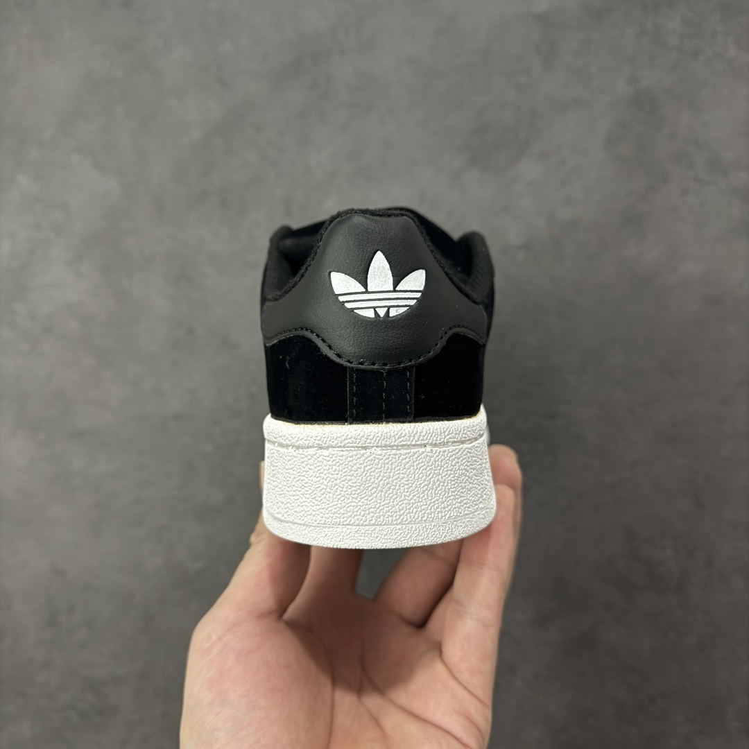 图片[4]-【福利版】Ad Originals Campus 00s 学院系列面包风复古休闲运动板鞋 #鞋款以经典复古鞋型 Campus 为蓝本打造全新面包鞋，鞋身采用绒面皮料搭配常规皮革，质感上还是延续了经典 Campus 的设计。鞋舌填充更加饱满，让鞋款整体看起来更加圆润，鞋舌还加入了与以往 Campus 不同的全新三叶草 Logo，令造型更具千禧气息。 货号：ID3171 尺码：36 36.5 37 38 38.5 39 40-选品中心