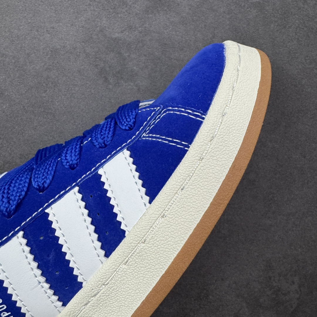图片[5]-【福利版】Ad Originals Campus 00s 学院系列面包风复古休闲运动板鞋 #鞋款以经典复古鞋型 Campus 为蓝本打造全新面包鞋，鞋身采用绒面皮料搭配常规皮革，质感上还是延续了经典 Campus 的设计。鞋舌填充更加饱满，让鞋款整体看起来更加圆润，鞋舌还加入了与以往 Campus 不同的全新三叶草 Logo，令造型更具千禧气息。 货号：HQ3471 尺码：36 36.5 37 38 38.5 39 40-选品中心