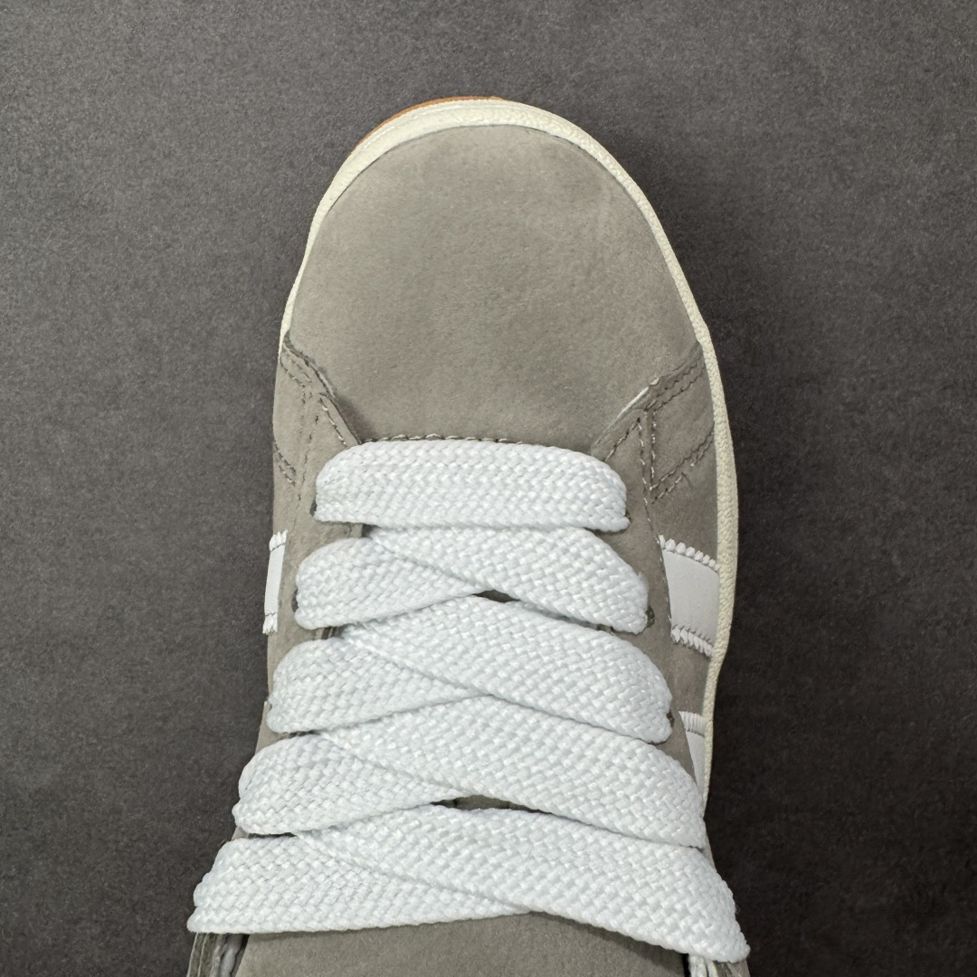 图片[8]-【福利版】Ad Originals Campus 00s 学院系列面包风复古休闲运动板鞋 #鞋款以经典复古鞋型 Campus 为蓝本打造全新面包鞋，鞋身采用绒面皮料搭配常规皮革，质感上还是延续了经典 Campus 的设计。鞋舌填充更加饱满，让鞋款整体看起来更加圆润，鞋舌还加入了与以往 Campus 不同的全新三叶草 Logo，令造型更具千禧气息。 货号：HQ8707 尺码：36 36.5 37 38 38.5 39 40-选品中心