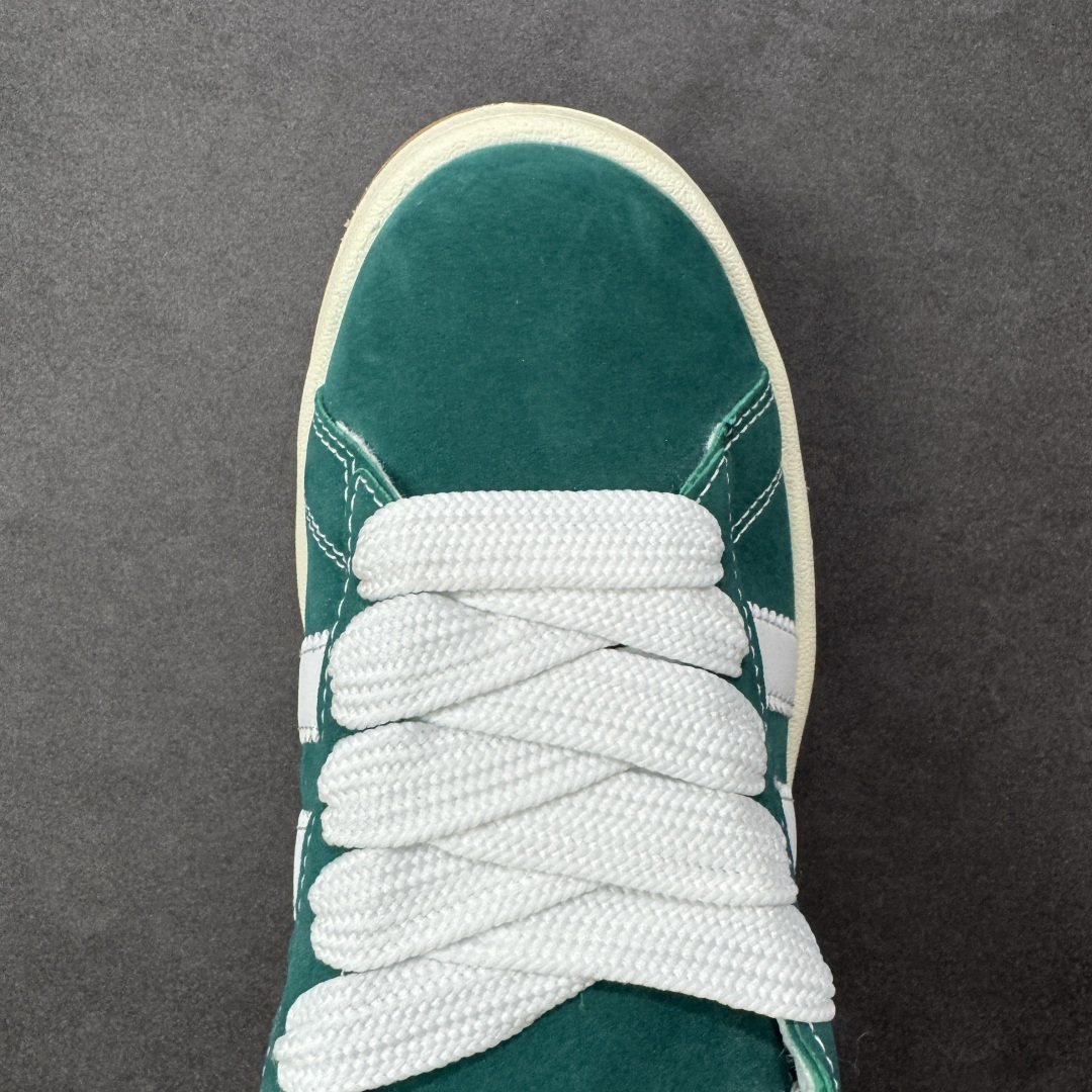 图片[8]-【福利版】Ad Originals Campus 00s 学院系列面包风复古休闲运动板鞋 #鞋款以经典复古鞋型 Campus 为蓝本打造全新面包鞋，鞋身采用绒面皮料搭配常规皮革，质感上还是延续了经典 Campus 的设计。鞋舌填充更加饱满，让鞋款整体看起来更加圆润，鞋舌还加入了与以往 Campus 不同的全新三叶草 Logo，令造型更具千禧气息。 货号：HQ3472 尺码：36 36.5 37 38 38.5 39 40-选品中心
