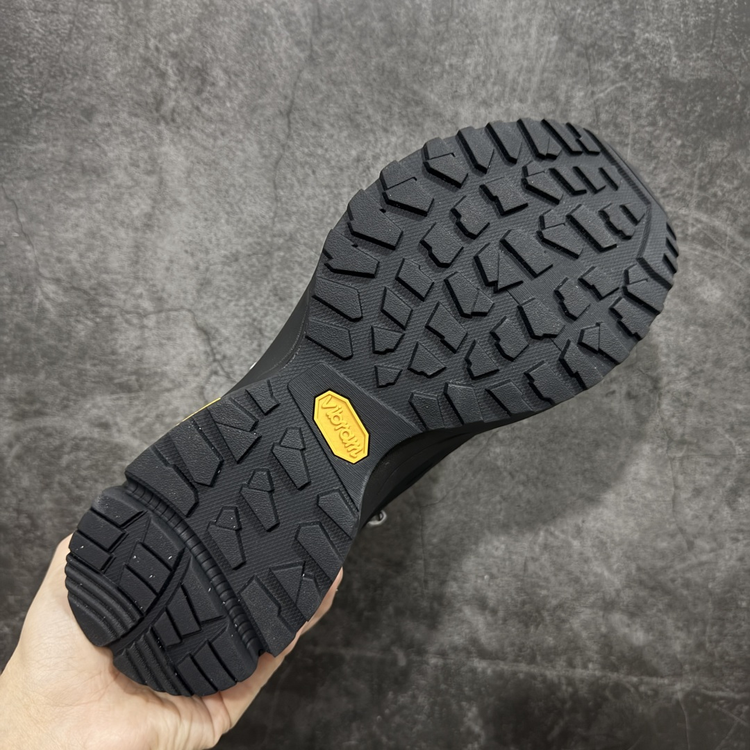 图片[9]-【纯原版】凯乐石KAILAS 界山 GTX MID 时尚舒适简约经典潮流 耐磨防水 高帮 徒步鞋 男款 KAILAS凯乐石品牌是全球三大全系攀登品牌之一，于2003年创立于中国广州，致力于为有攀登梦想的户外运动员及爱好者，研发制造功能性专业装备，满足他们在极限环境下安全舒适的需求，凯乐石专注于科技面料的开发及专业功能设计，产品线覆盖登山、攀岩、徒步、越野跑山、露营、旅行等多项户外运动，通过运动员的测试反馈，不断进化迭代，产品荣获国内外大奖71座，发明专利21个，更突破性的自主研发攀登器械，打造出中国的攀登硬实力 尺码：38 39 40 41 42 43 44 45-选品中心