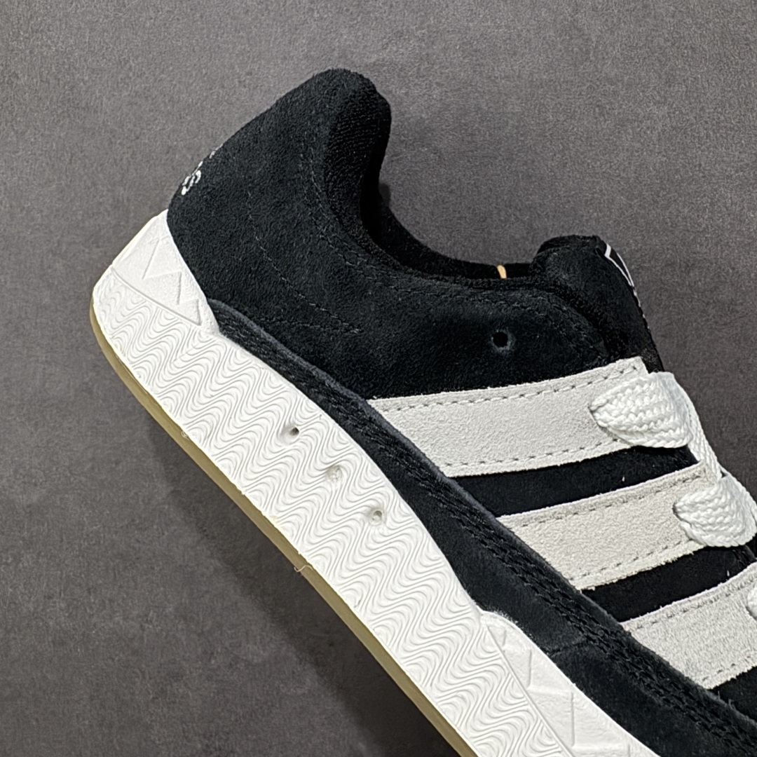 【特价】超火的阿迪达斯「鲨鱼面包鞋」新联名开启,中底造型有点酷！阿迪达斯Adidas Originals