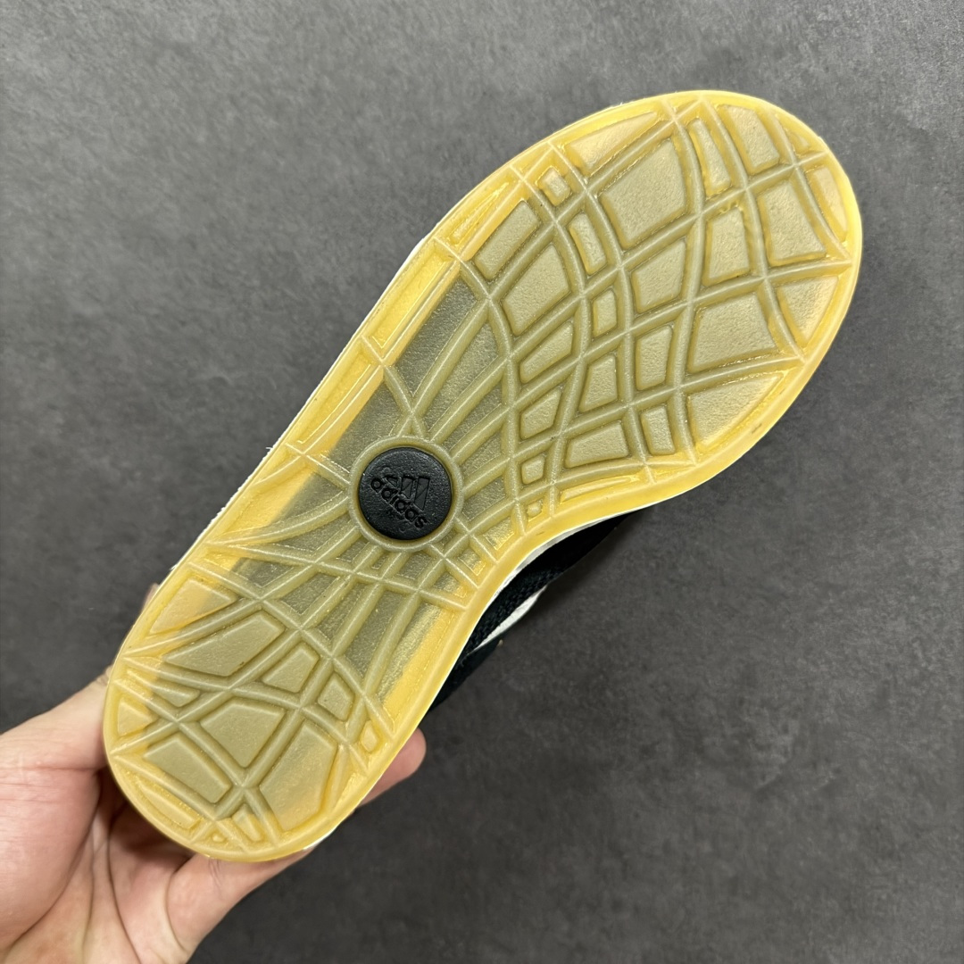 【特价】超火的阿迪达斯「鲨鱼面包鞋」新联名开启,中底造型有点酷！阿迪达斯Adidas Originals