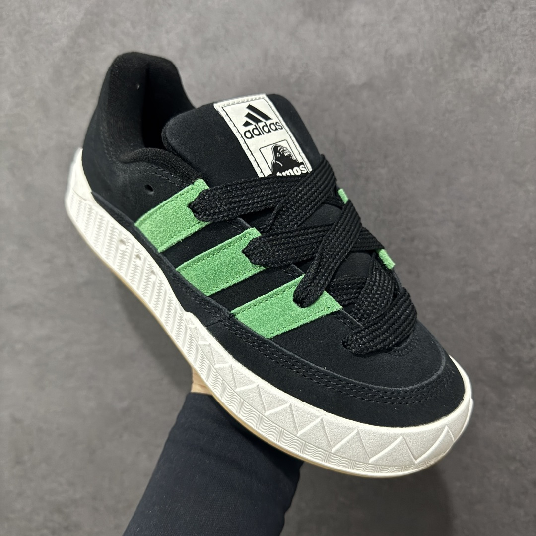 【DT福利】超火的阿迪达斯「鲨鱼面包鞋」新联名开启,中底造型有点酷！阿迪达斯Adidas Origina